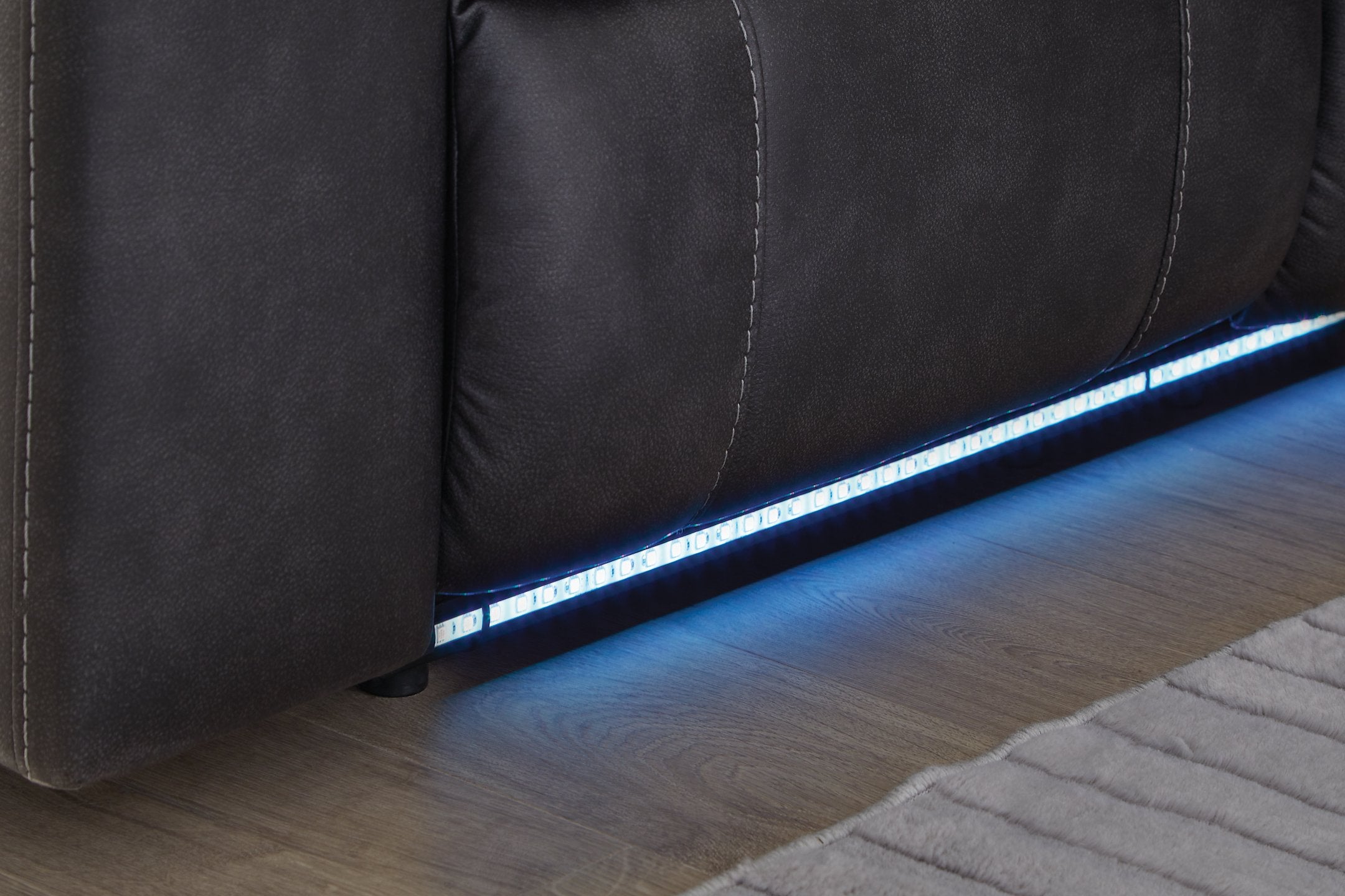 Sultan Meadow Reclining Sectional - Romeo & Juliet Furniture (Warren,MI)