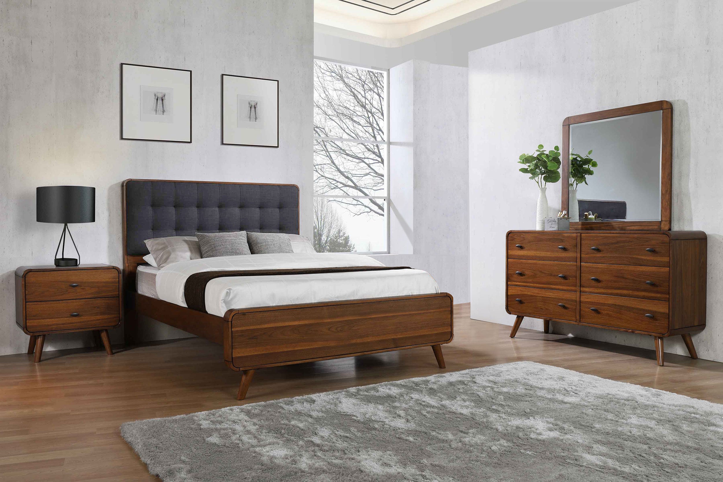 Robyn Bedroom Set - Romeo & Juliet Furniture (Warren,MI)