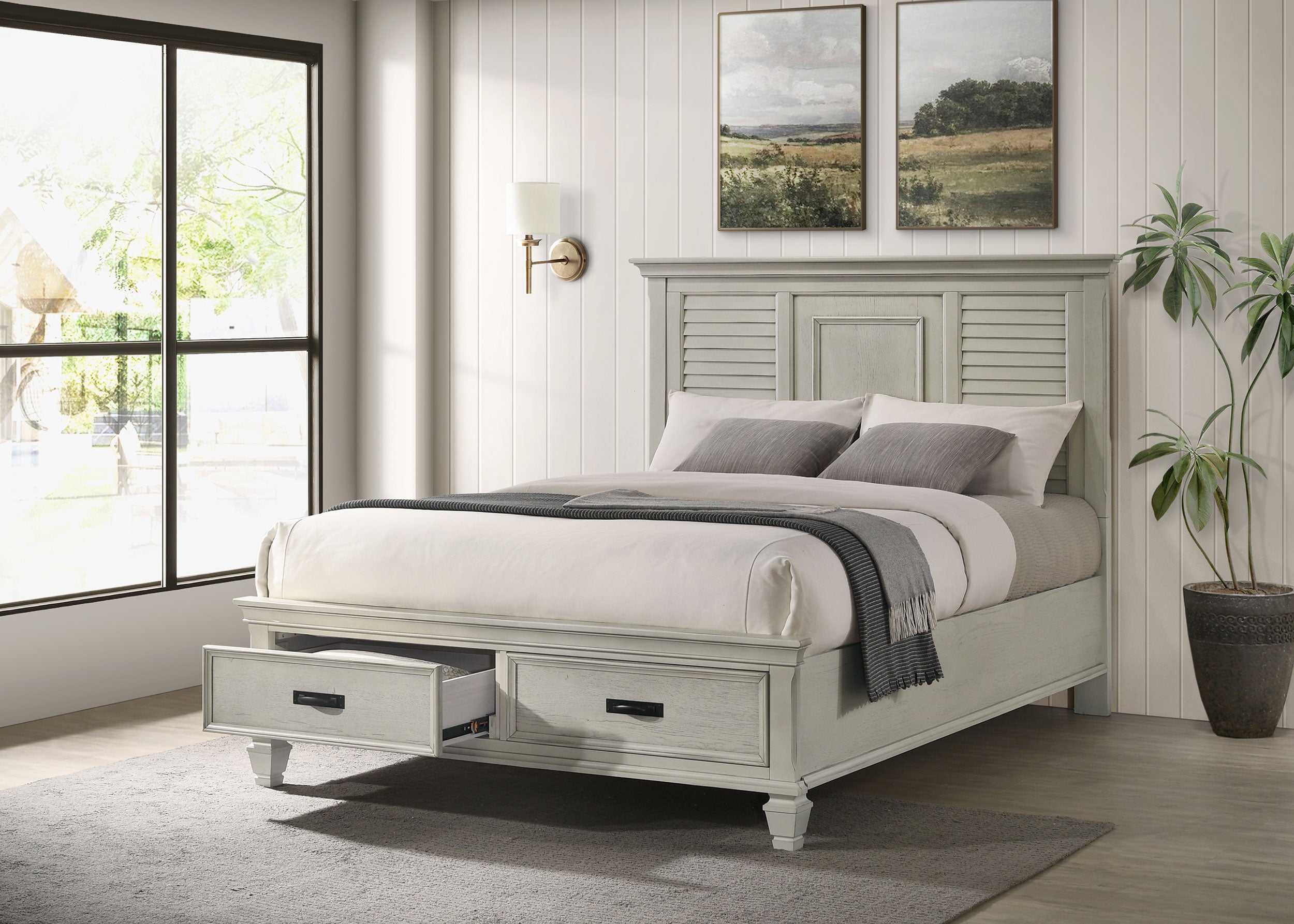 Franco Panel Platform Storage Bed - Romeo & Juliet Furniture (Warren,MI)