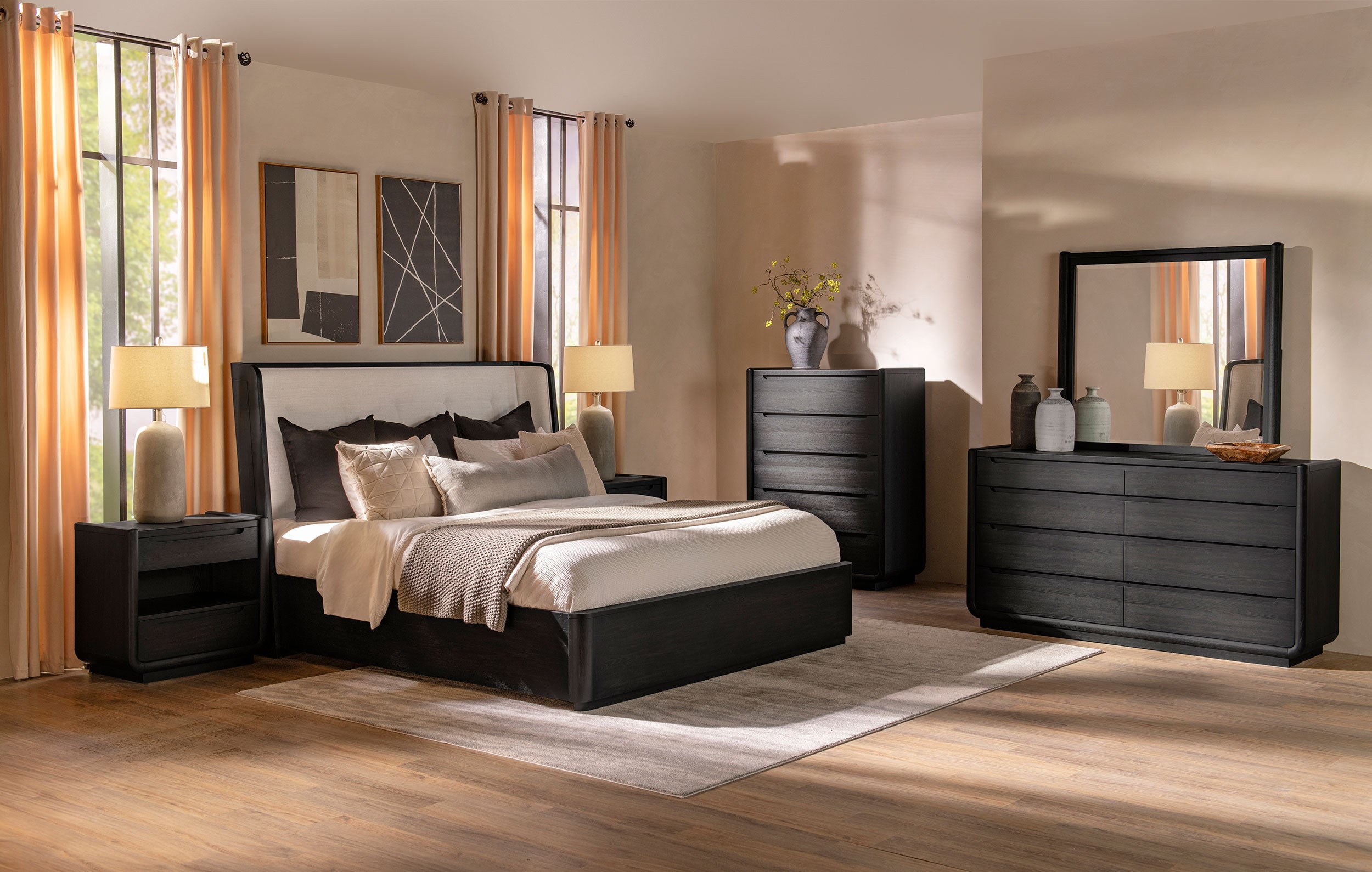 Leandro Wingback Bed