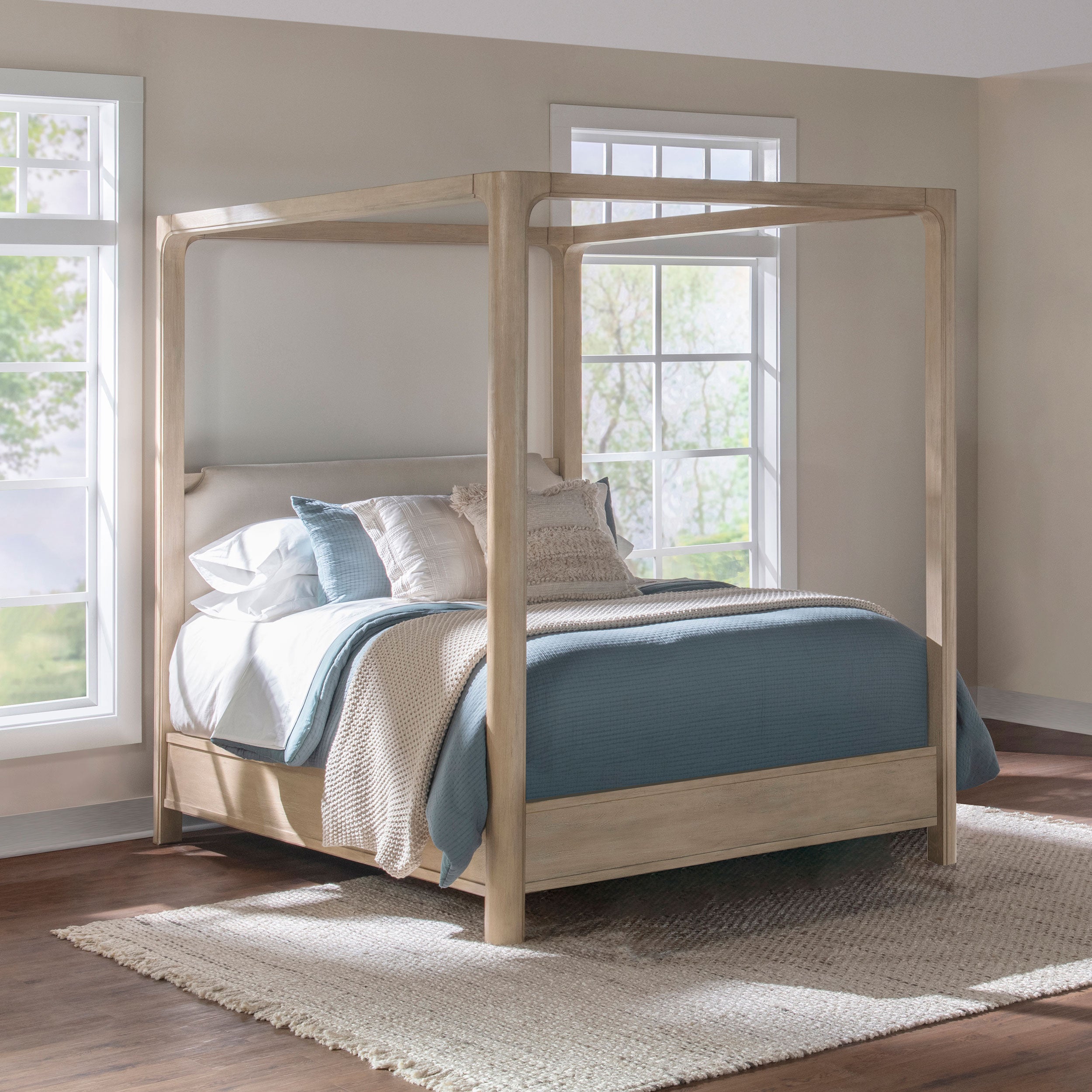 Solano Canopy Panel Platform Bed - Romeo & Juliet Furniture (Warren,MI)