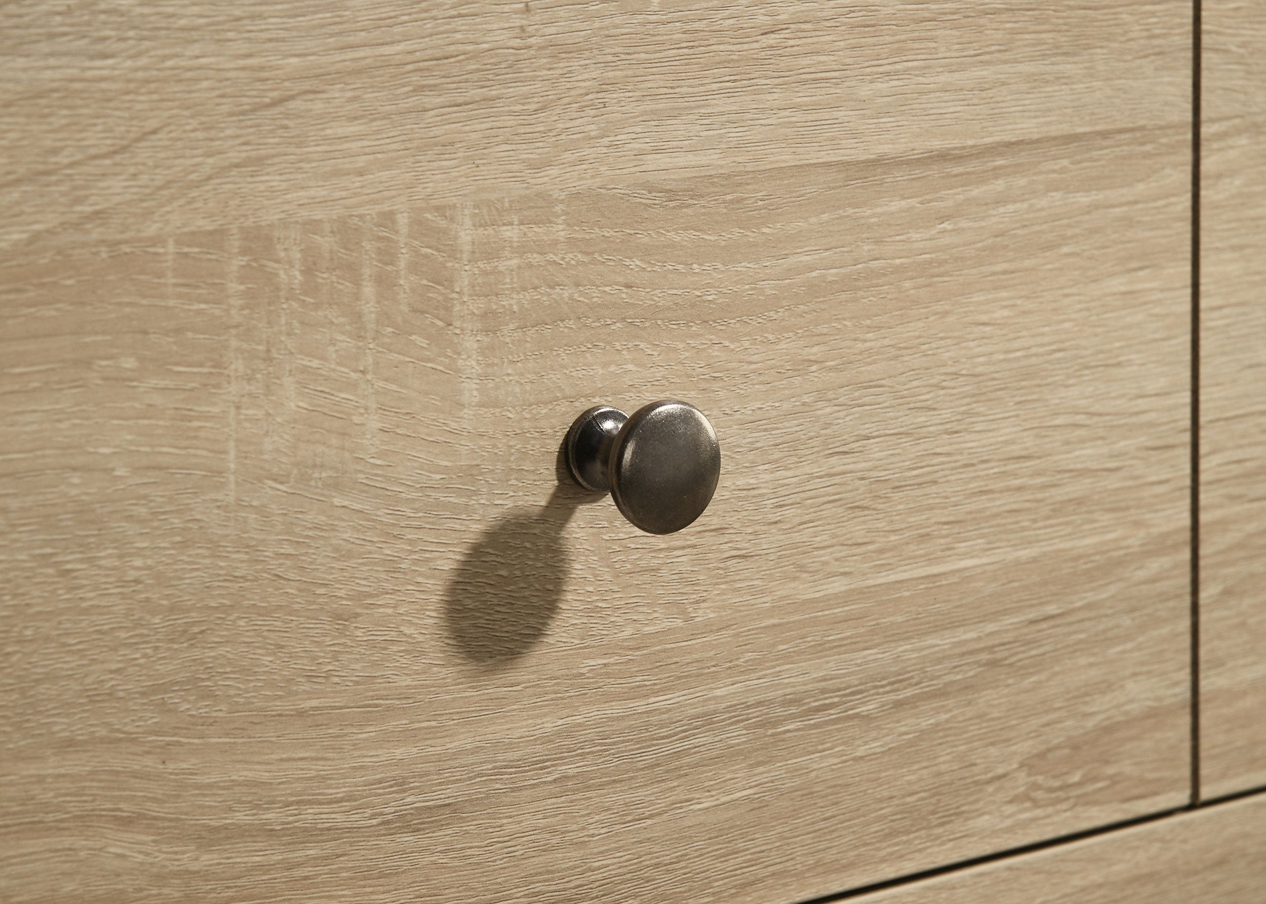 Arielle Dresser - Romeo & Juliet Furniture (Warren,MI)