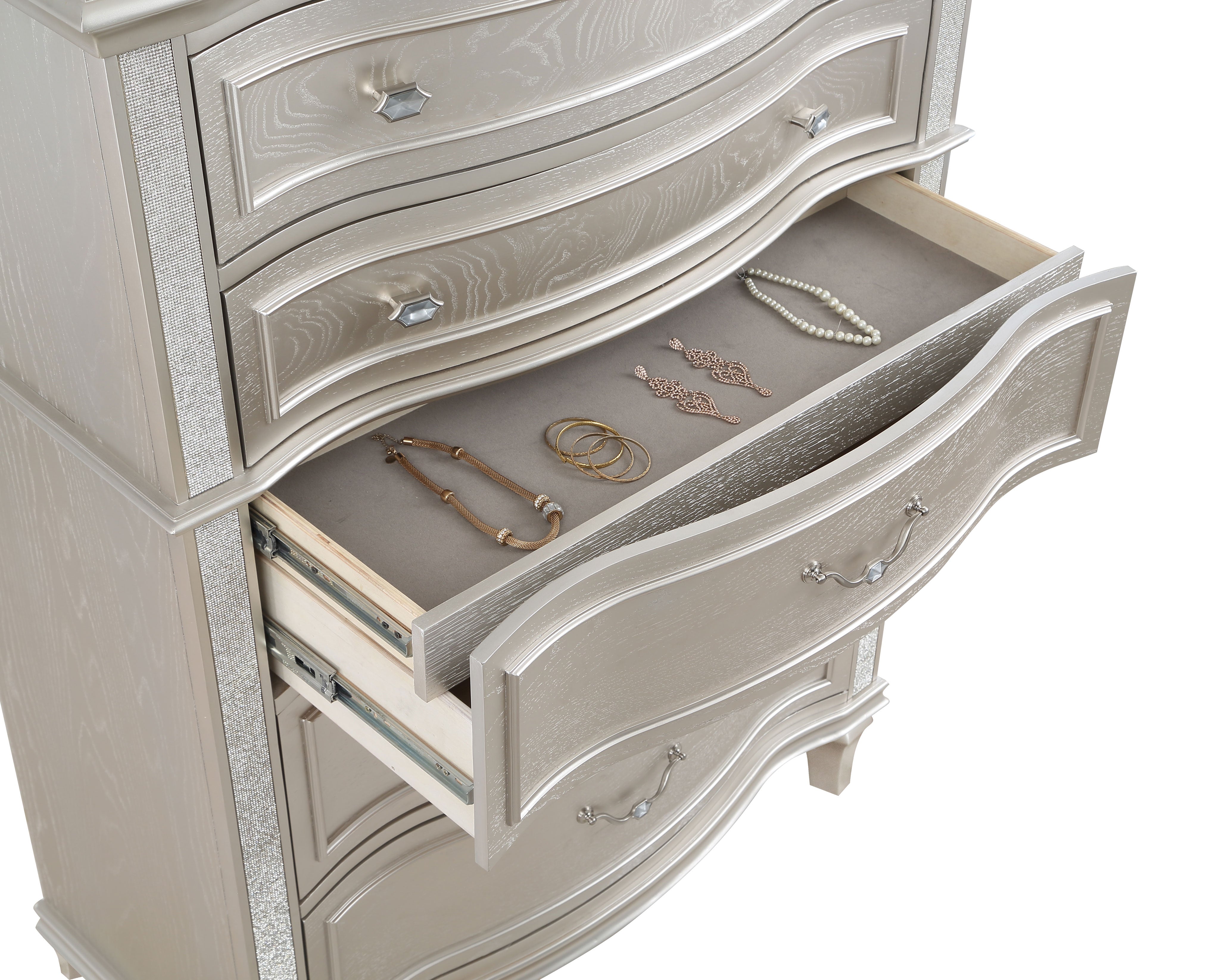 Evangeline Chest of Drawers - Romeo & Juliet Furniture (Warren,MI)