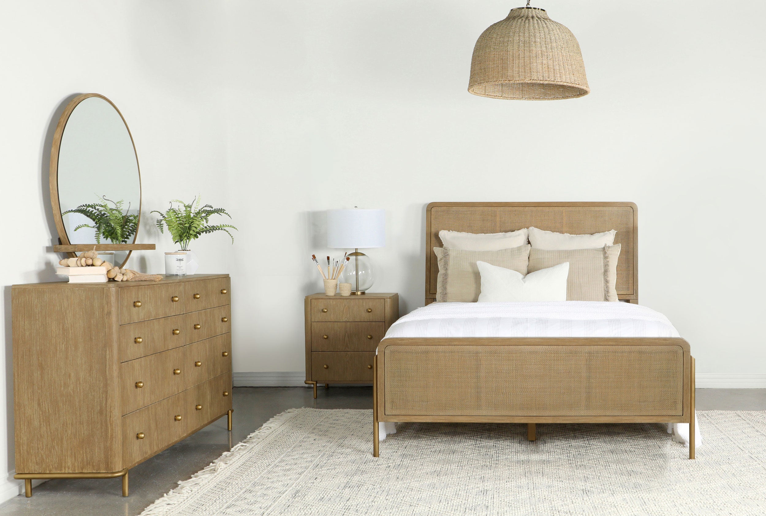 Arini Bedroom Set - Romeo & Juliet Furniture (Warren,MI)