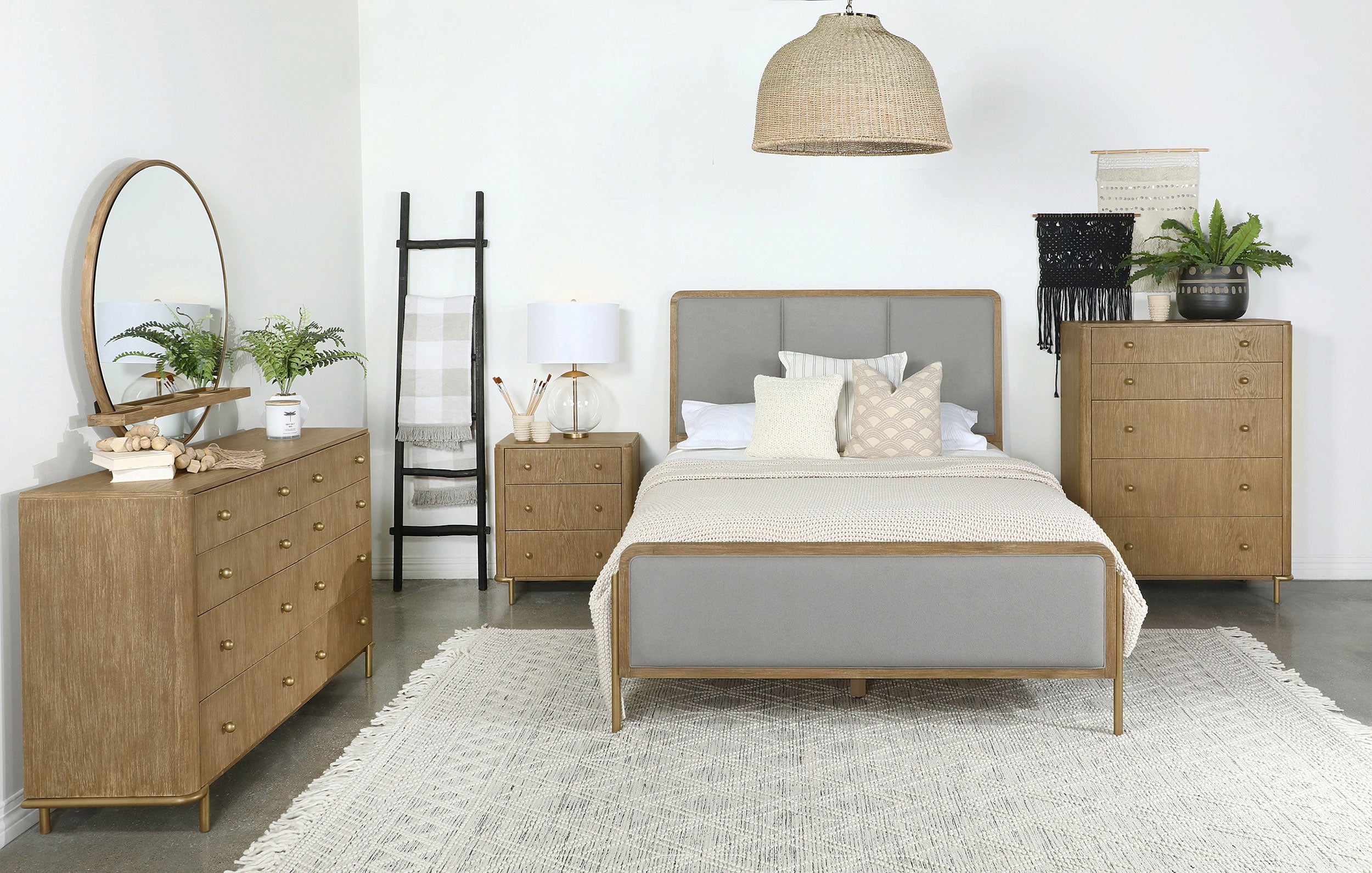 Arini 5 Pc Bedroom Sets Beige - Romeo & Juliet Furniture (Warren,MI)