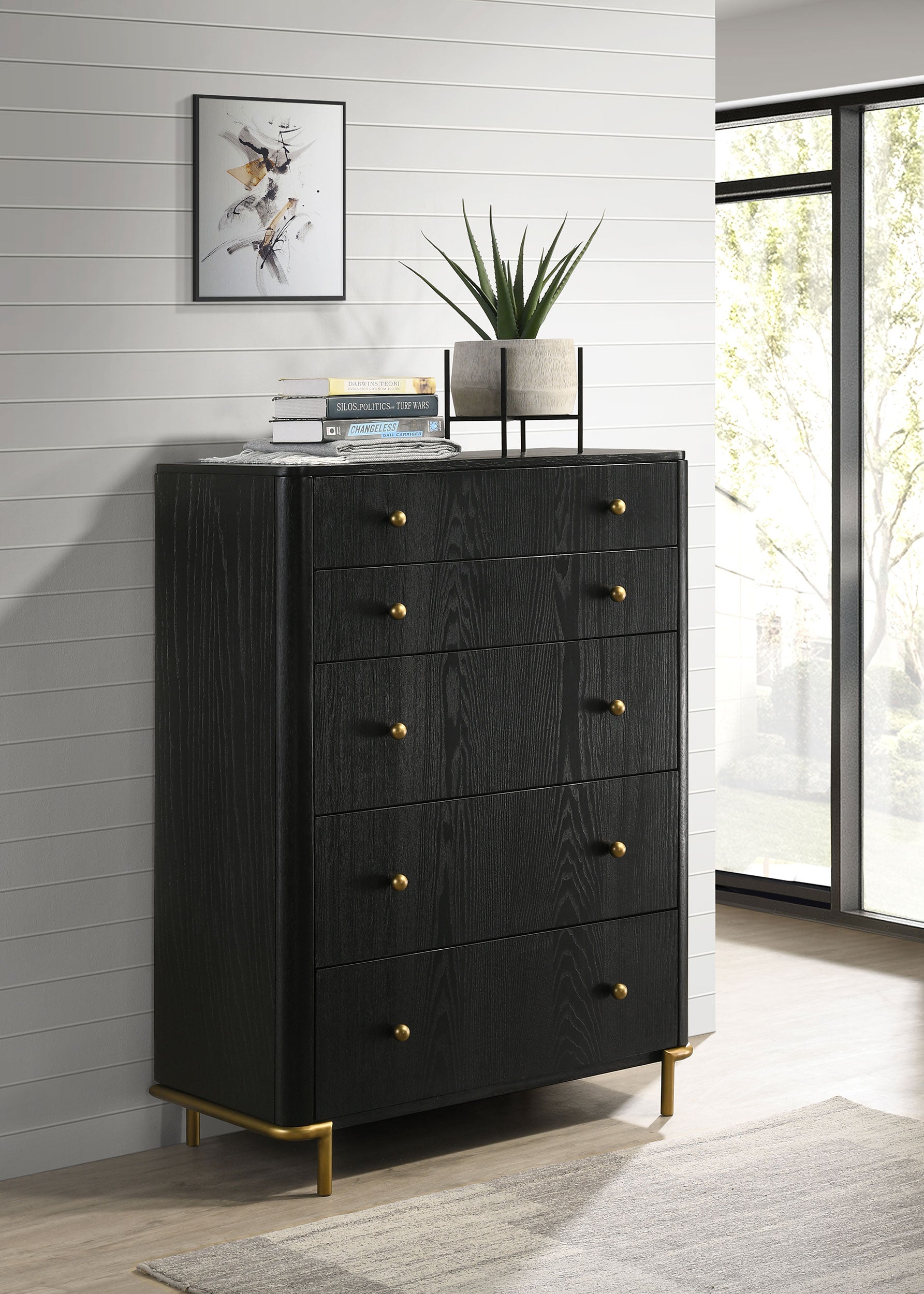 Arini Chest of Drawers - Romeo & Juliet Furniture (Warren,MI)