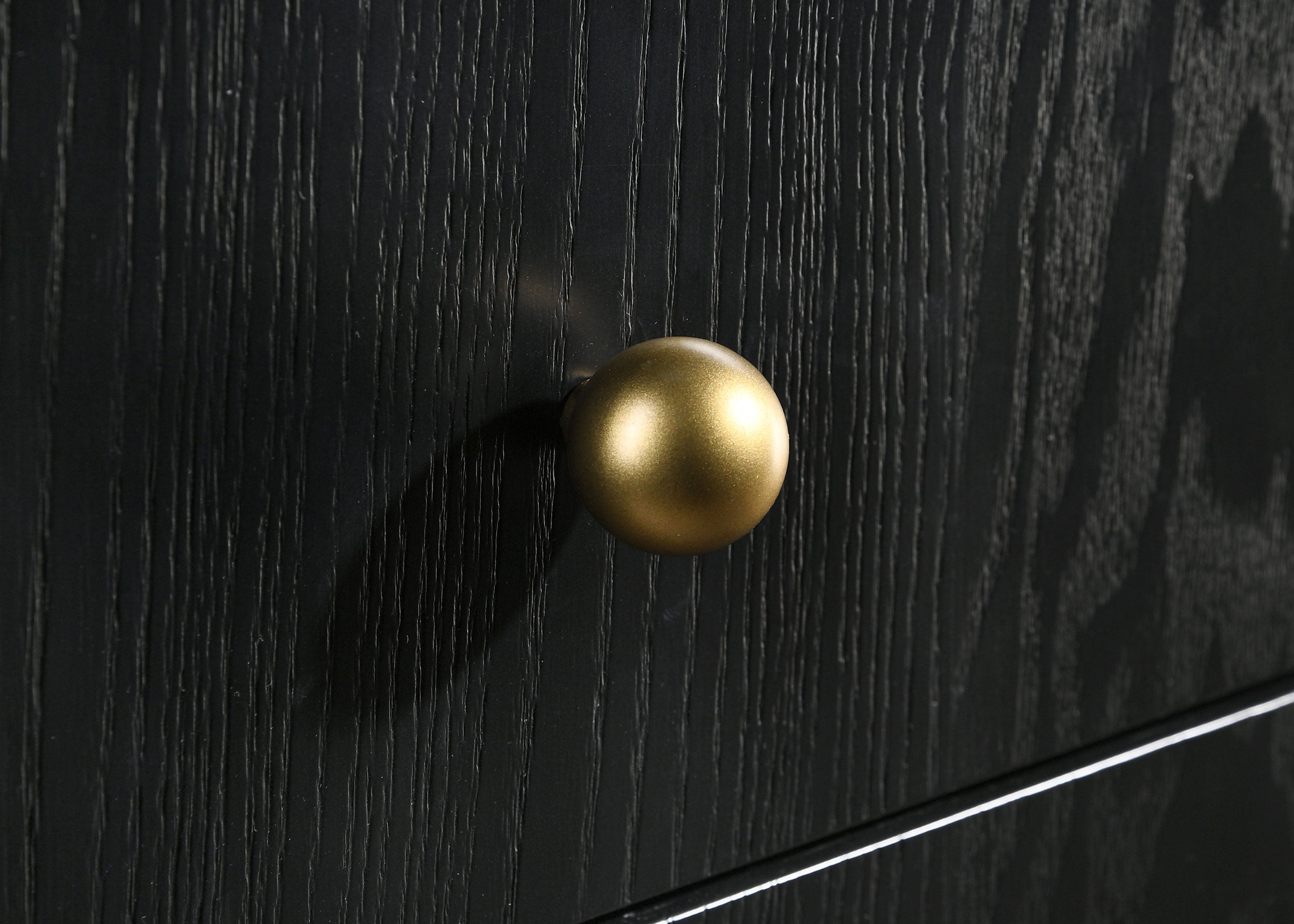 Arini Chest of Drawers - Romeo & Juliet Furniture (Warren,MI)