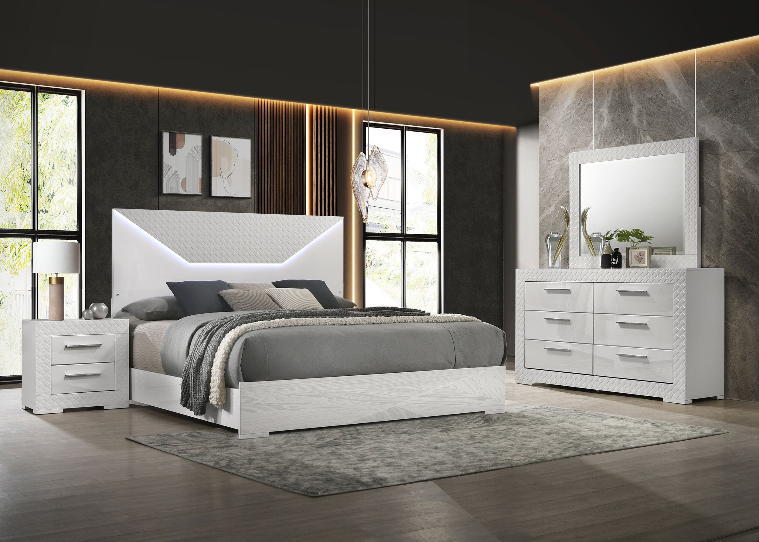 Ives Bedroom Set - Romeo & Juliet Furniture (Warren,MI)