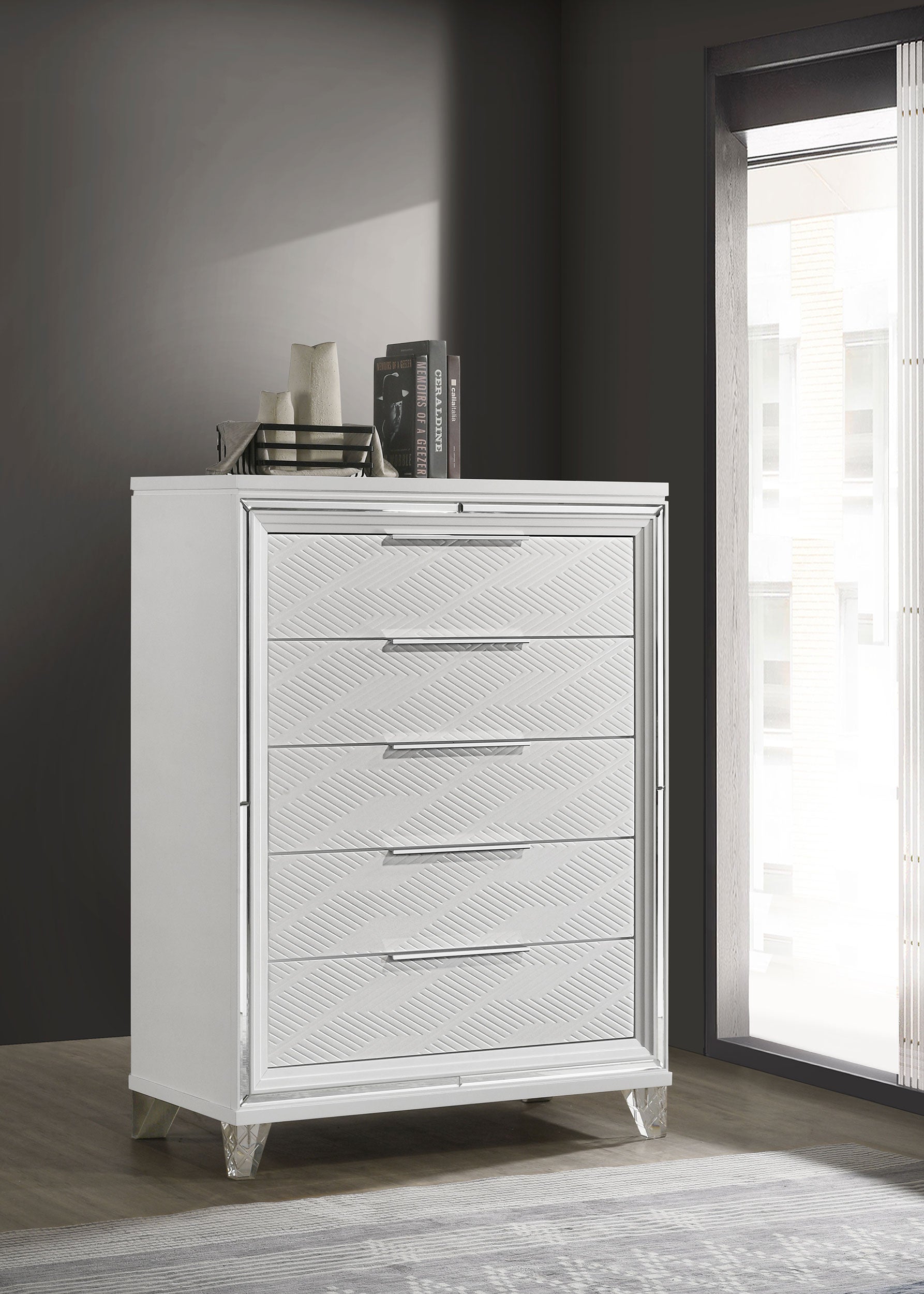 Marmore Chest of Drawers - Romeo & Juliet Furniture (Warren,MI)