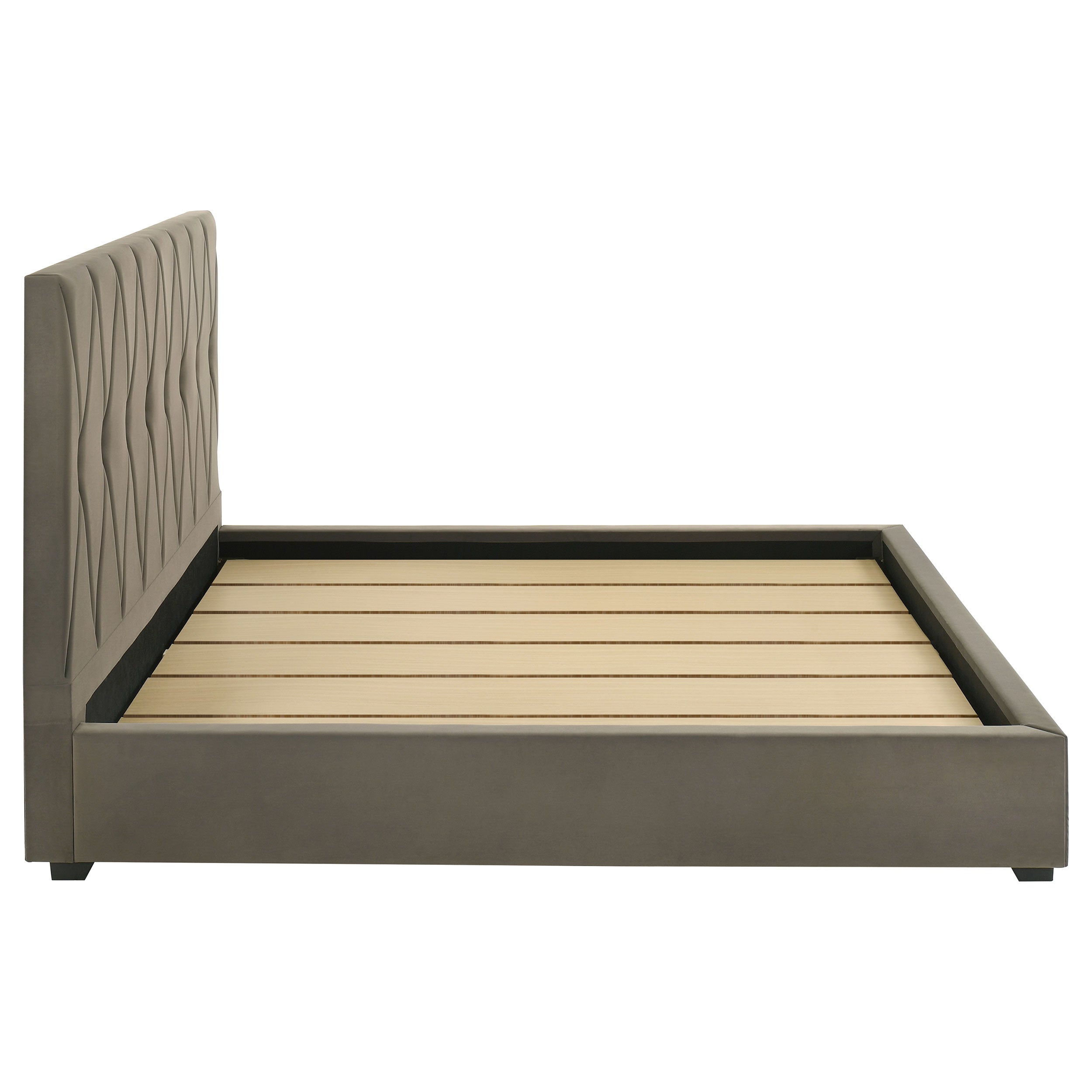 Delsea Panel Platform Bed - Romeo & Juliet Furniture (Warren,MI)