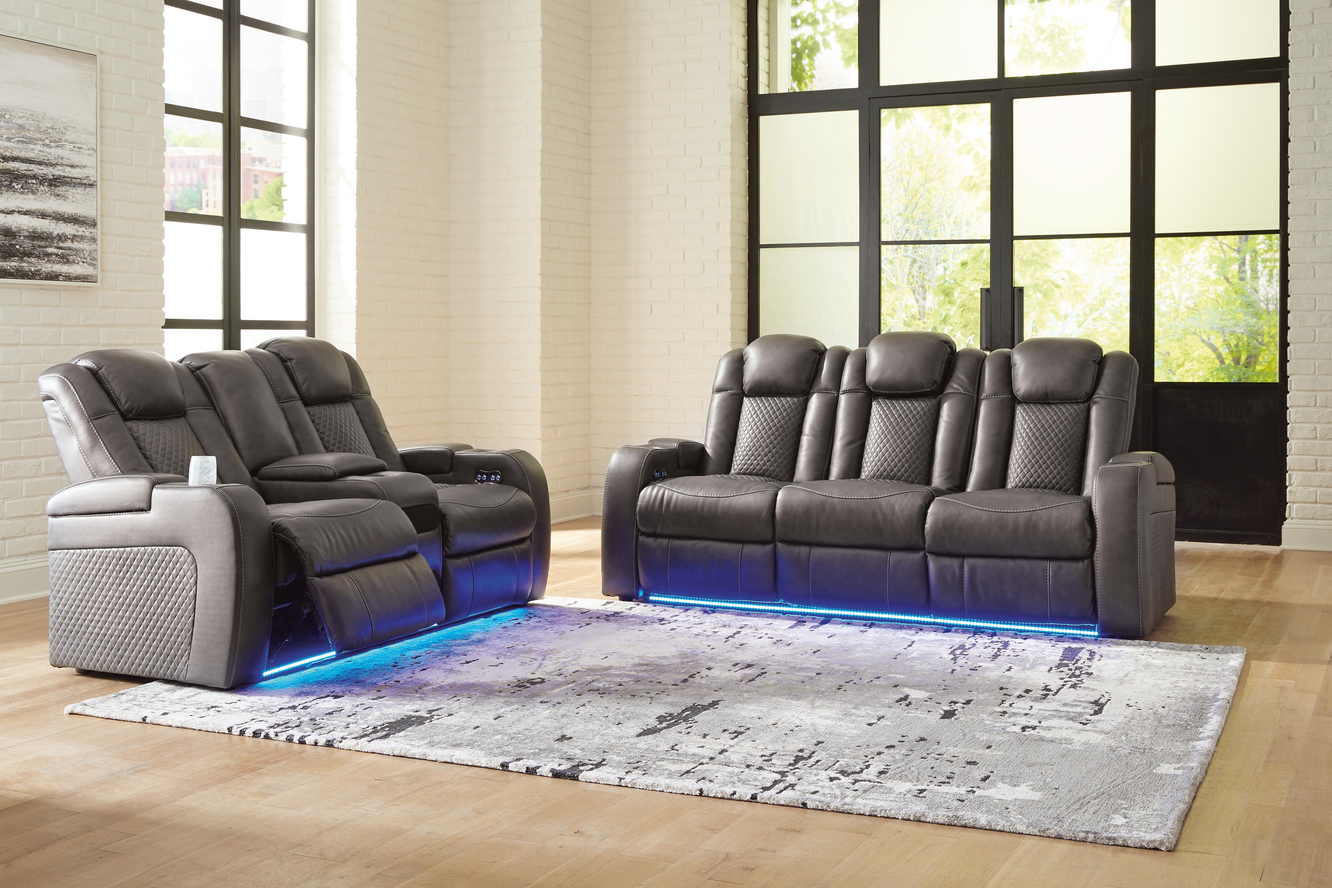 Fyne-Dyme Living Room Set - Romeo & Juliet Furniture (Warren,MI)