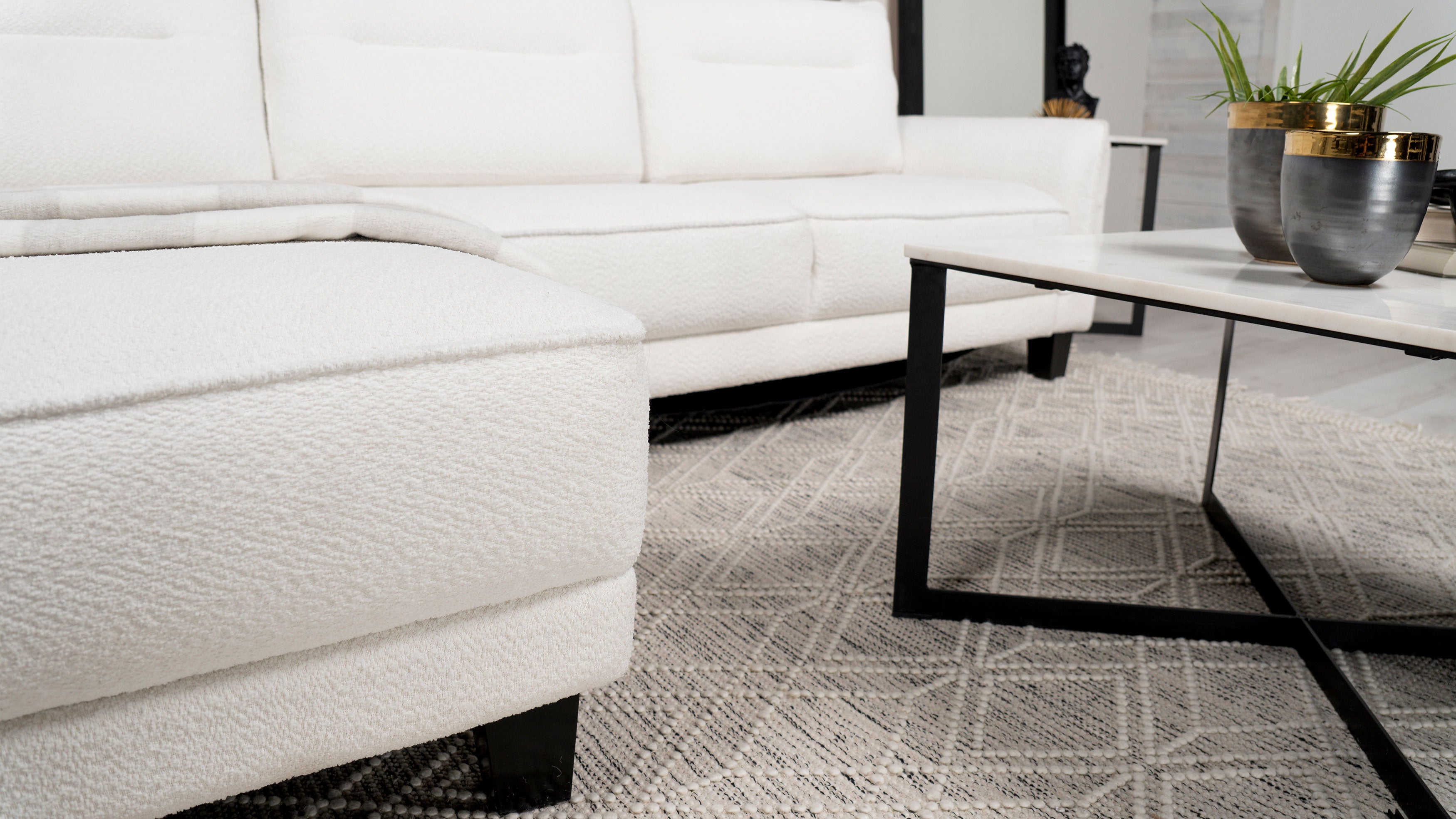 Caspian Sectional Sofa - Romeo & Juliet Furniture (Warren,MI)