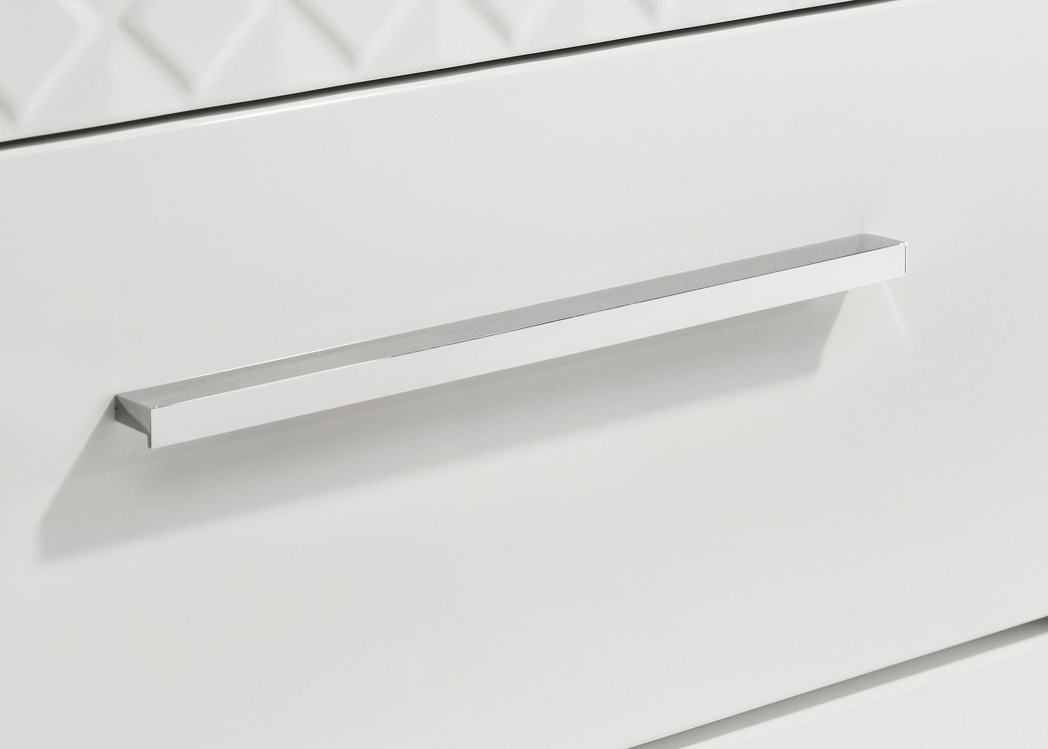 Ives Chest of Drawers
