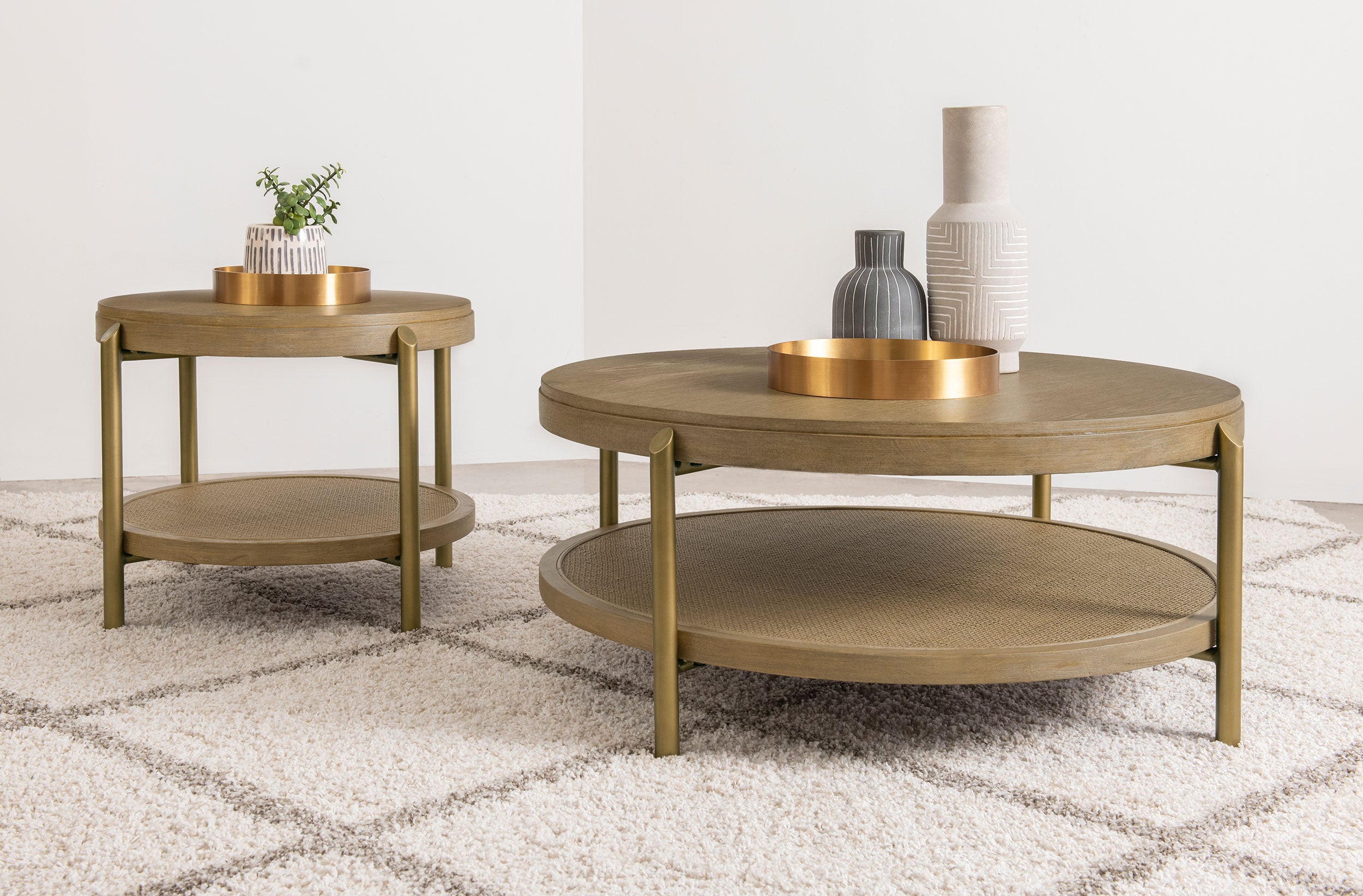 Arini Coffee Table Set - Romeo & Juliet Furniture (Warren,MI)