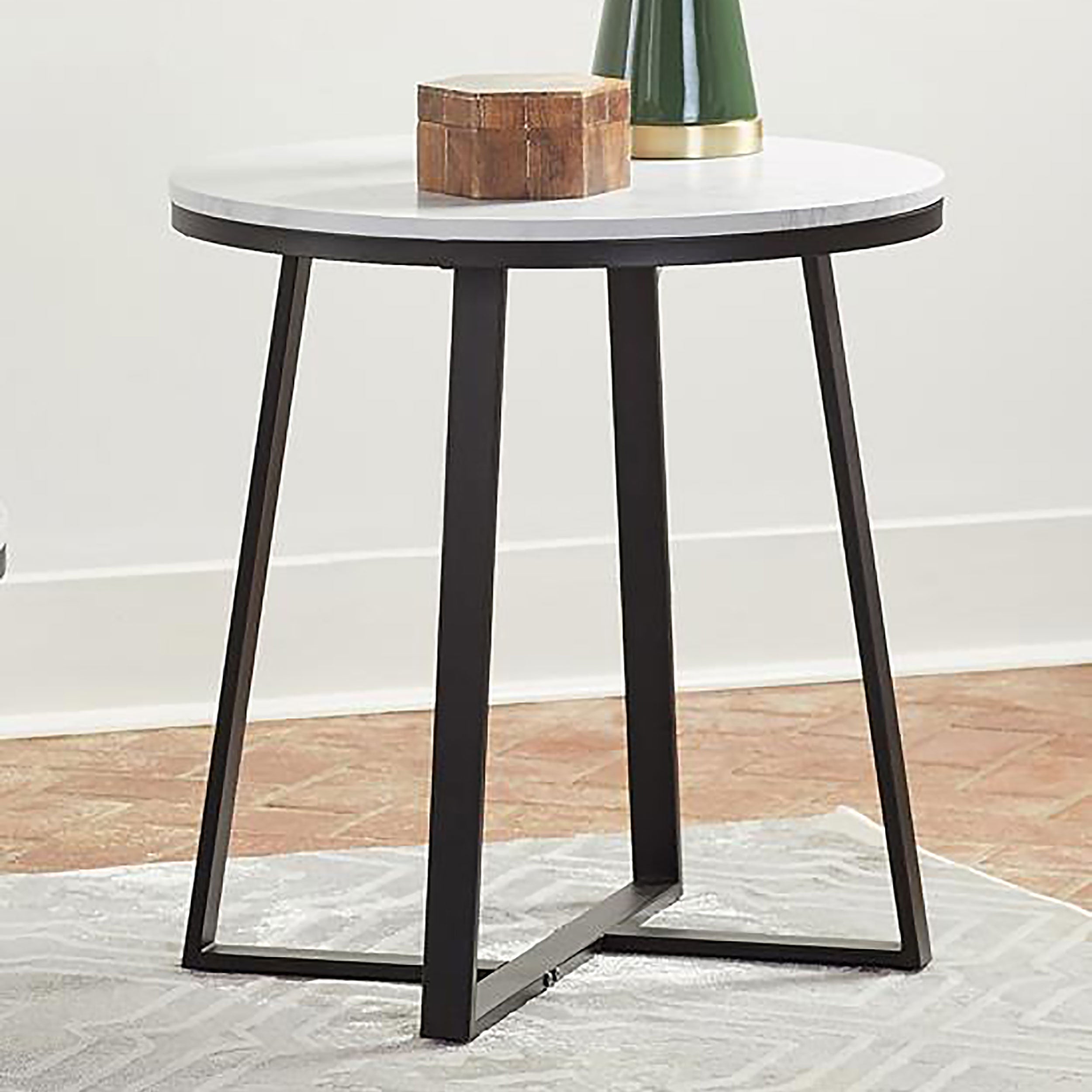 Hugo End Table - Romeo & Juliet Furniture (Warren,MI)