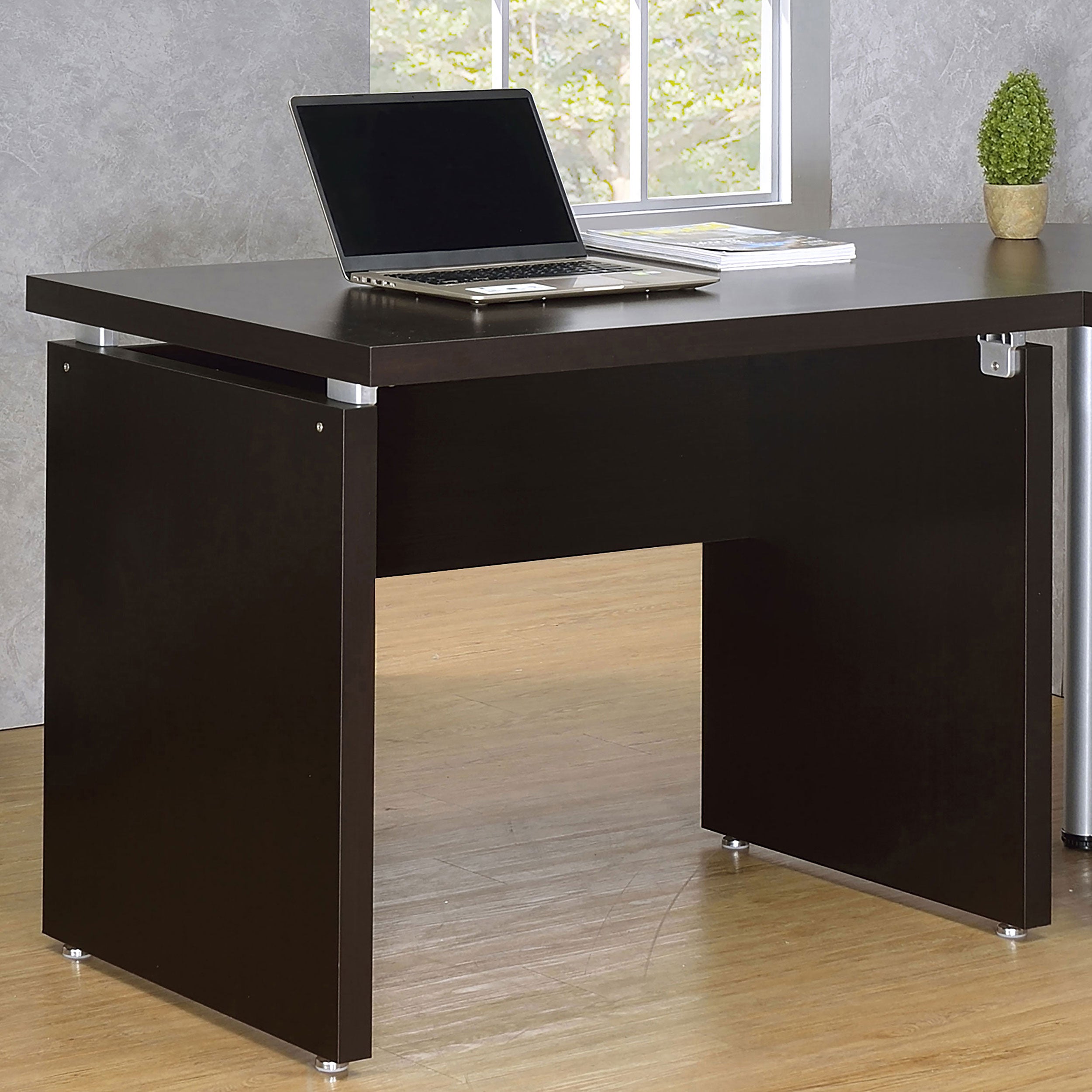 Skylar Writing Desk - Romeo & Juliet Furniture (Warren,MI)