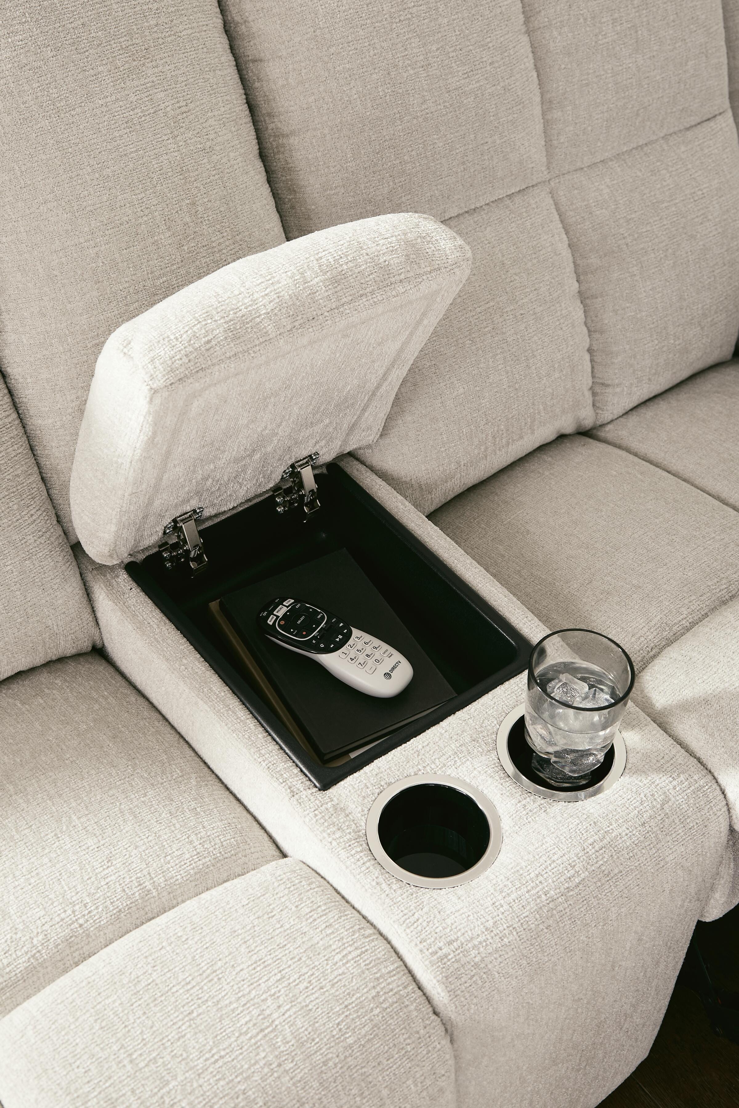 Orlen Reclining Loveseat with Console - Romeo & Juliet Furniture (Warren,MI)