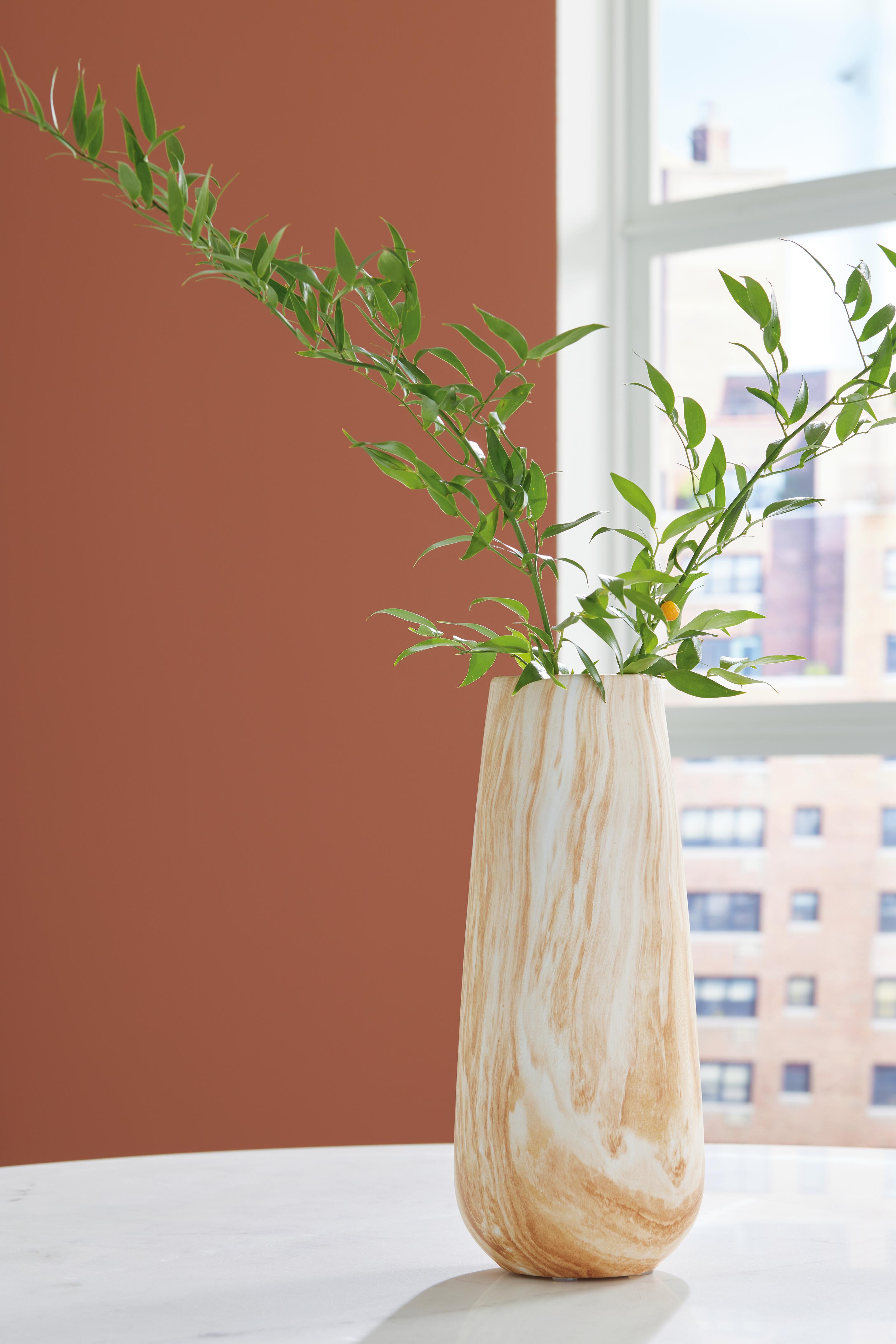 Cammen Vase - Romeo & Juliet Furniture (Warren,MI)