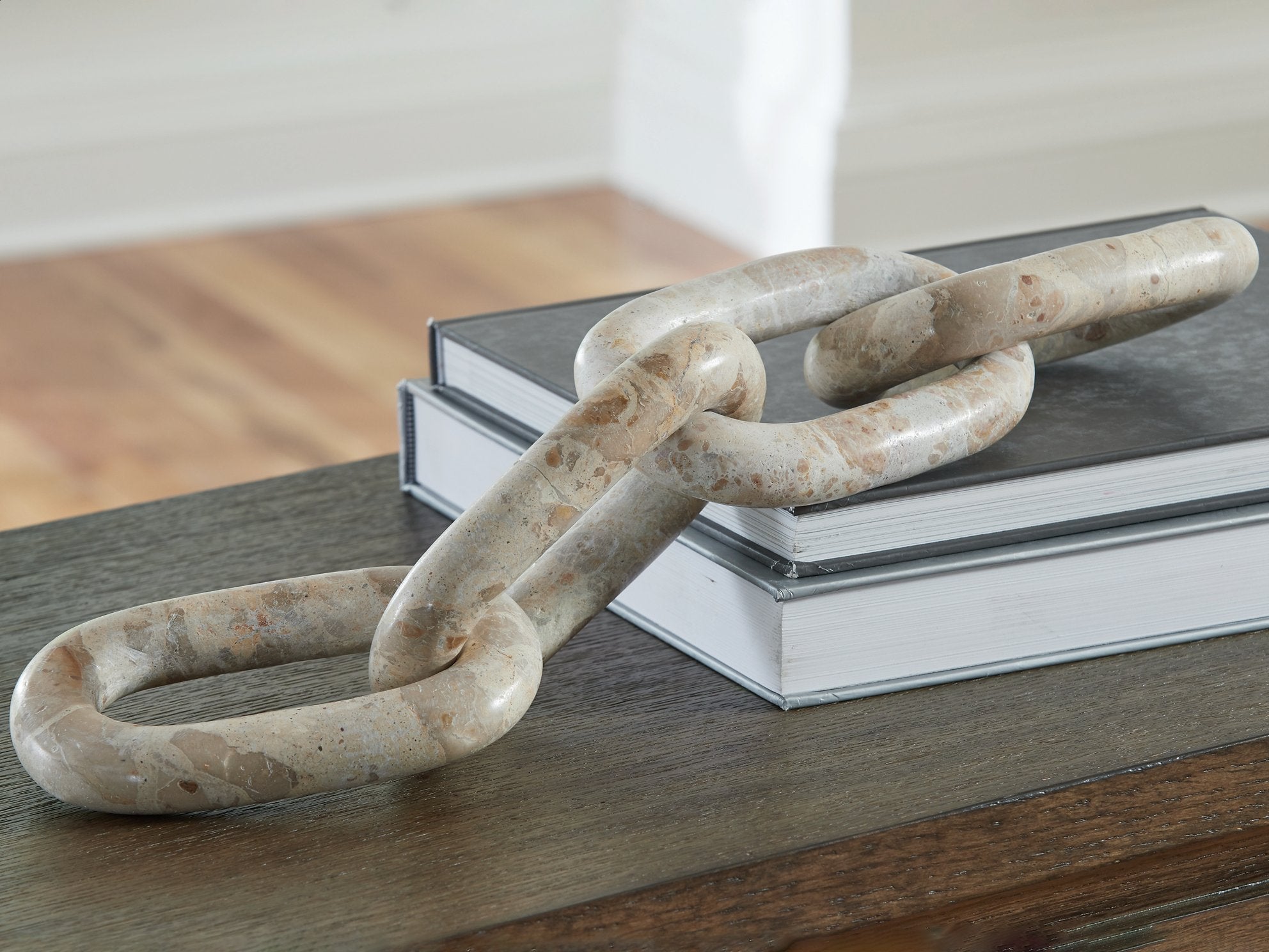 Kenport Sculpture - Romeo & Juliet Furniture (Warren,MI)