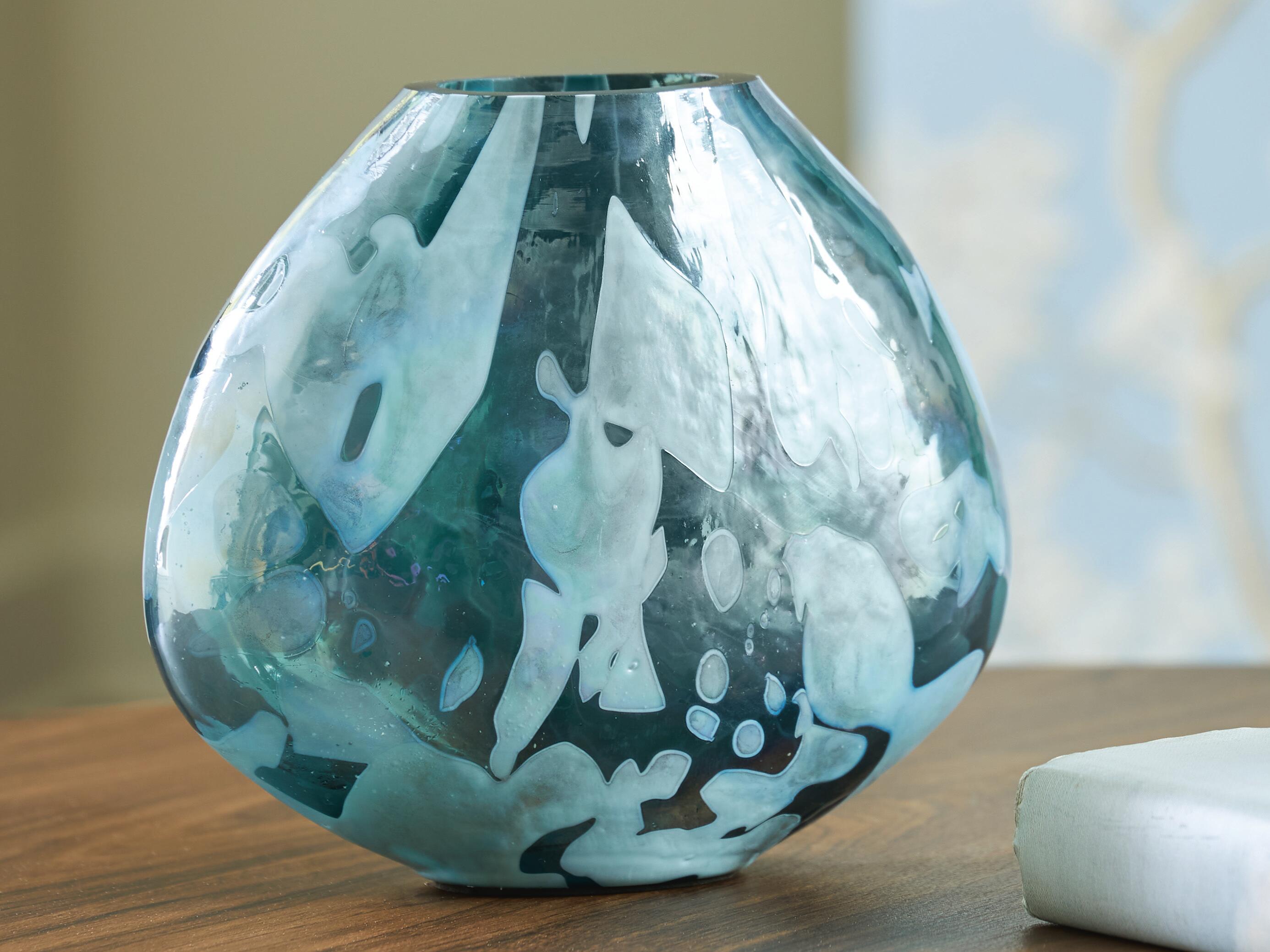 Cartshaw Vase - Romeo & Juliet Furniture (Warren,MI)