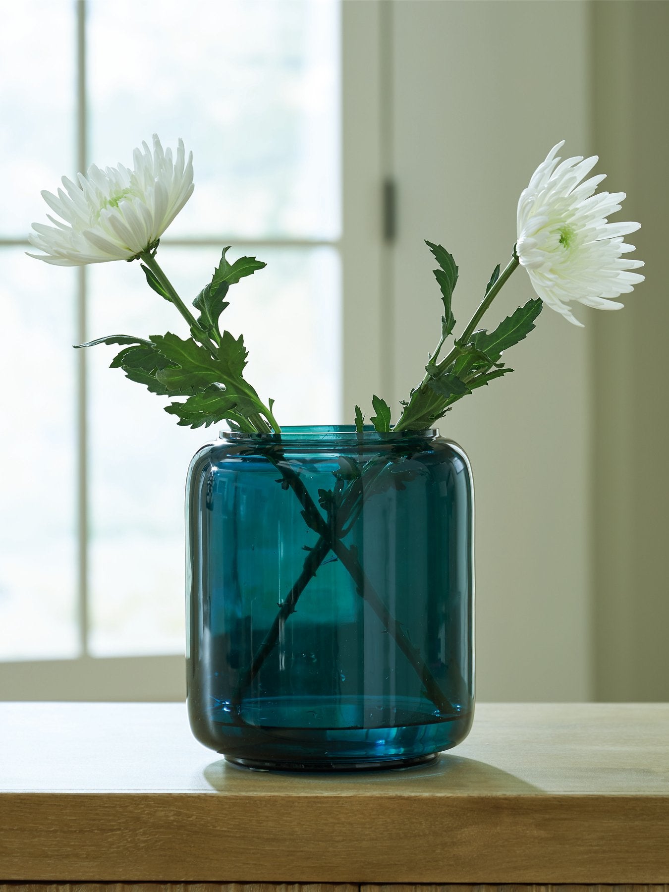 Inisland Vase - Romeo & Juliet Furniture (Warren,MI)