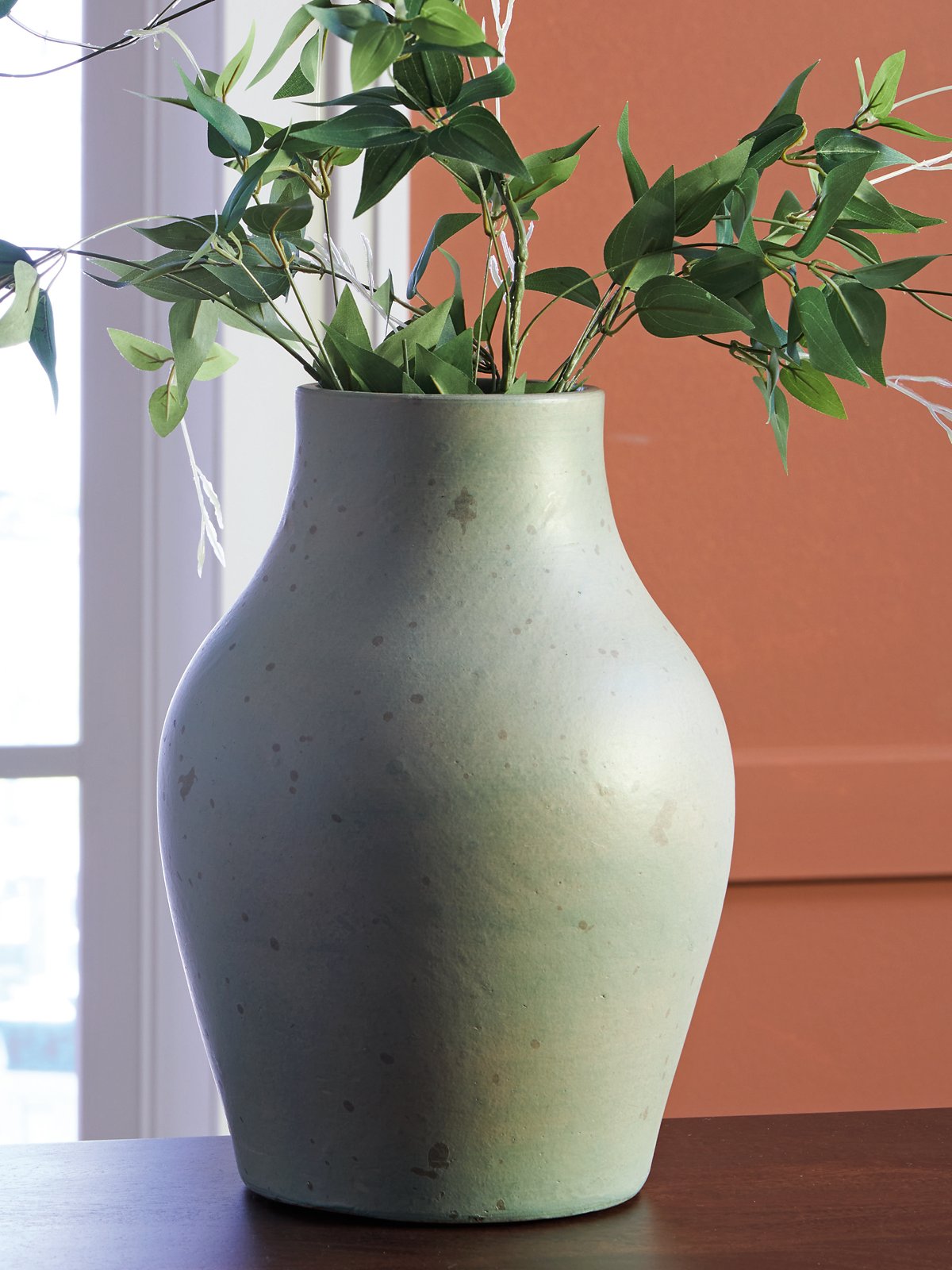 Baychester Vase - Romeo & Juliet Furniture (Warren,MI)