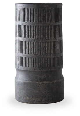 Beninworth Vase - Romeo & Juliet Furniture (Warren,MI)