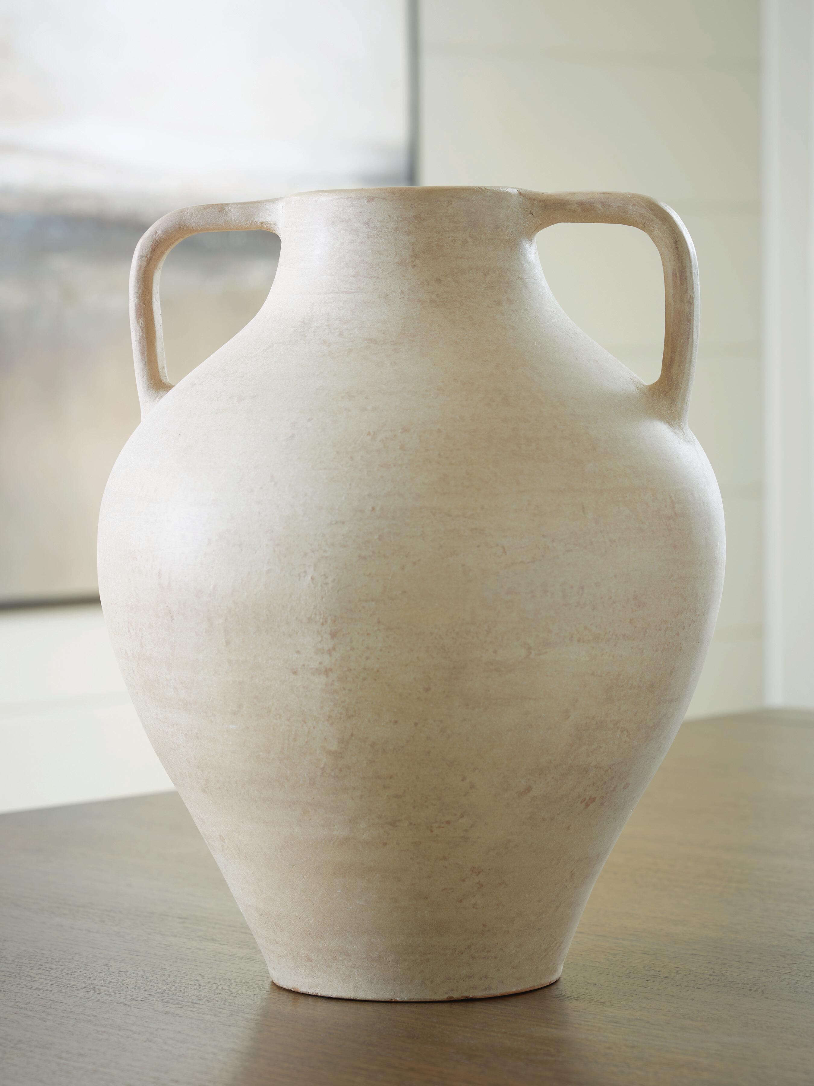 Justy Vase - Romeo & Juliet Furniture (Warren,MI)
