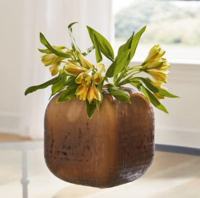 Capard Vase - Romeo & Juliet Furniture (Warren,MI)