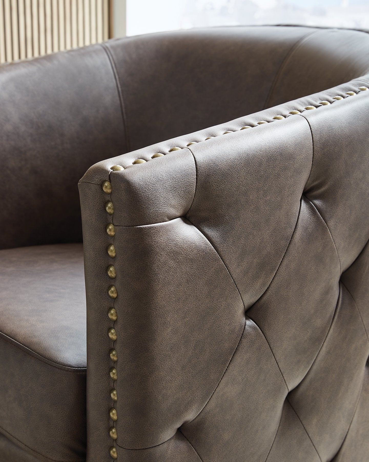 Brentlow Swivel Accent Chair - Romeo & Juliet Furniture (Warren,MI)