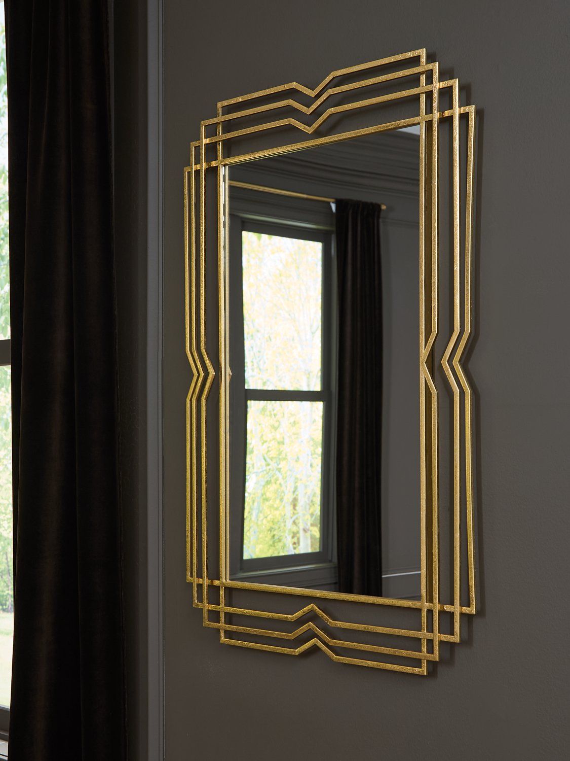 Claybrook Accent Mirror - Romeo & Juliet Furniture (Warren,MI)