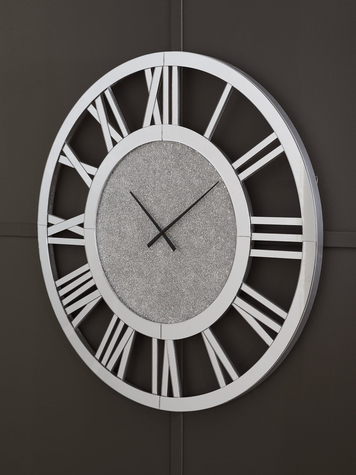 Reinport Wall Clock - Romeo & Juliet Furniture (Warren,MI)