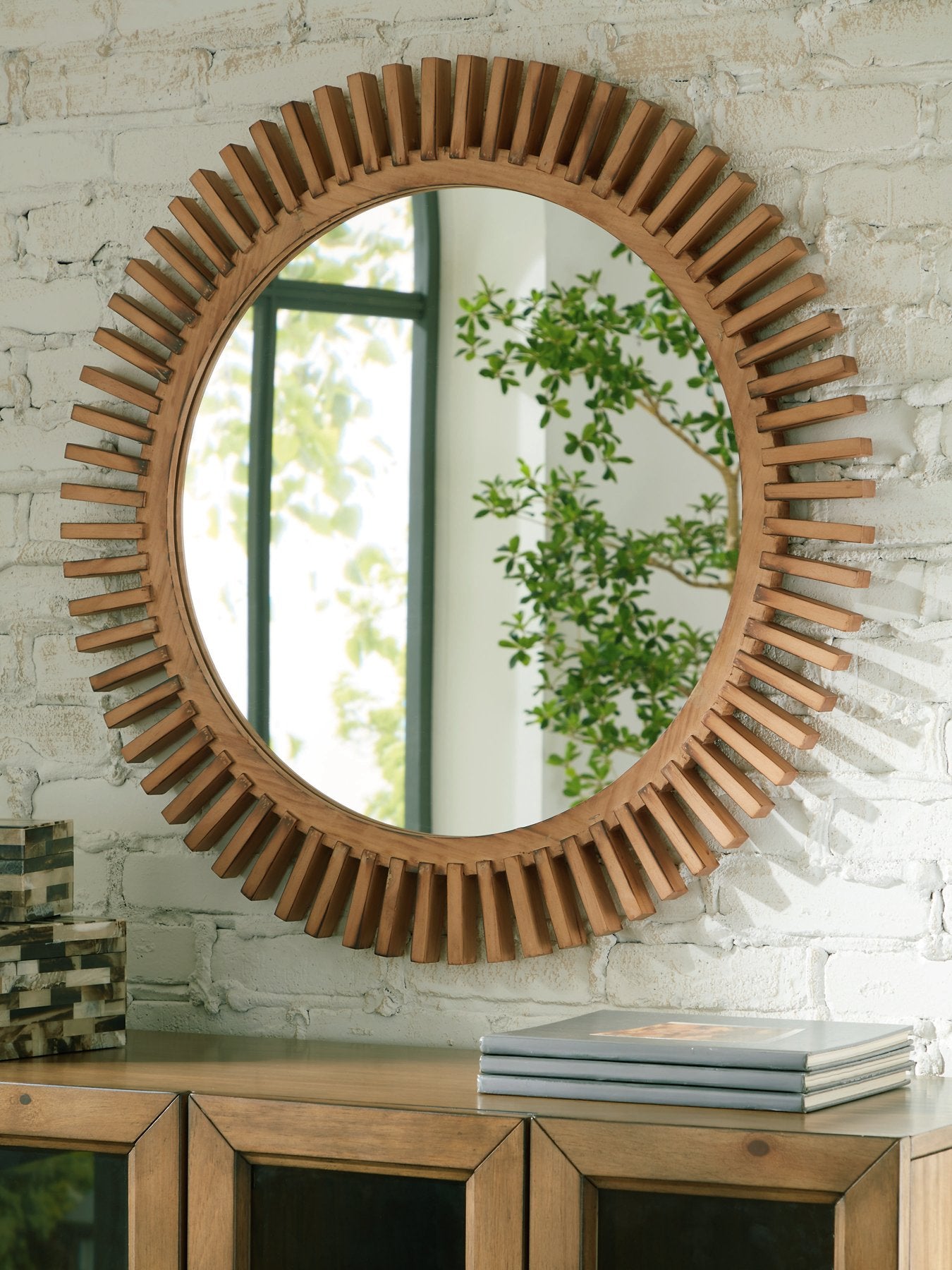 Tedwell Accent Mirror - Romeo & Juliet Furniture (Warren,MI)
