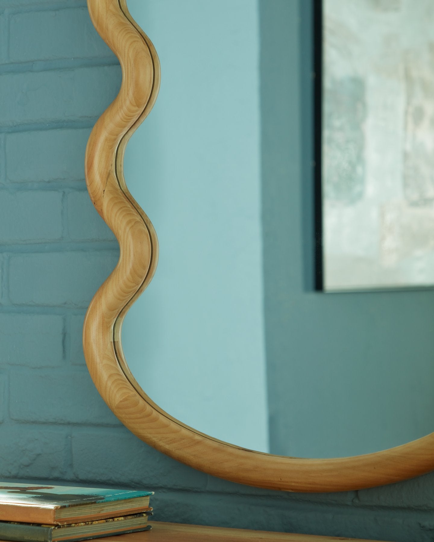 Serendis Accent Mirror - Romeo & Juliet Furniture (Warren,MI)