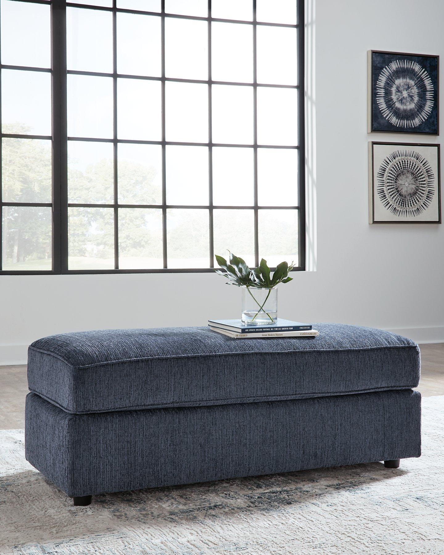 Albar Place Oversized Accent Ottoman - Romeo & Juliet Furniture (Warren,MI)