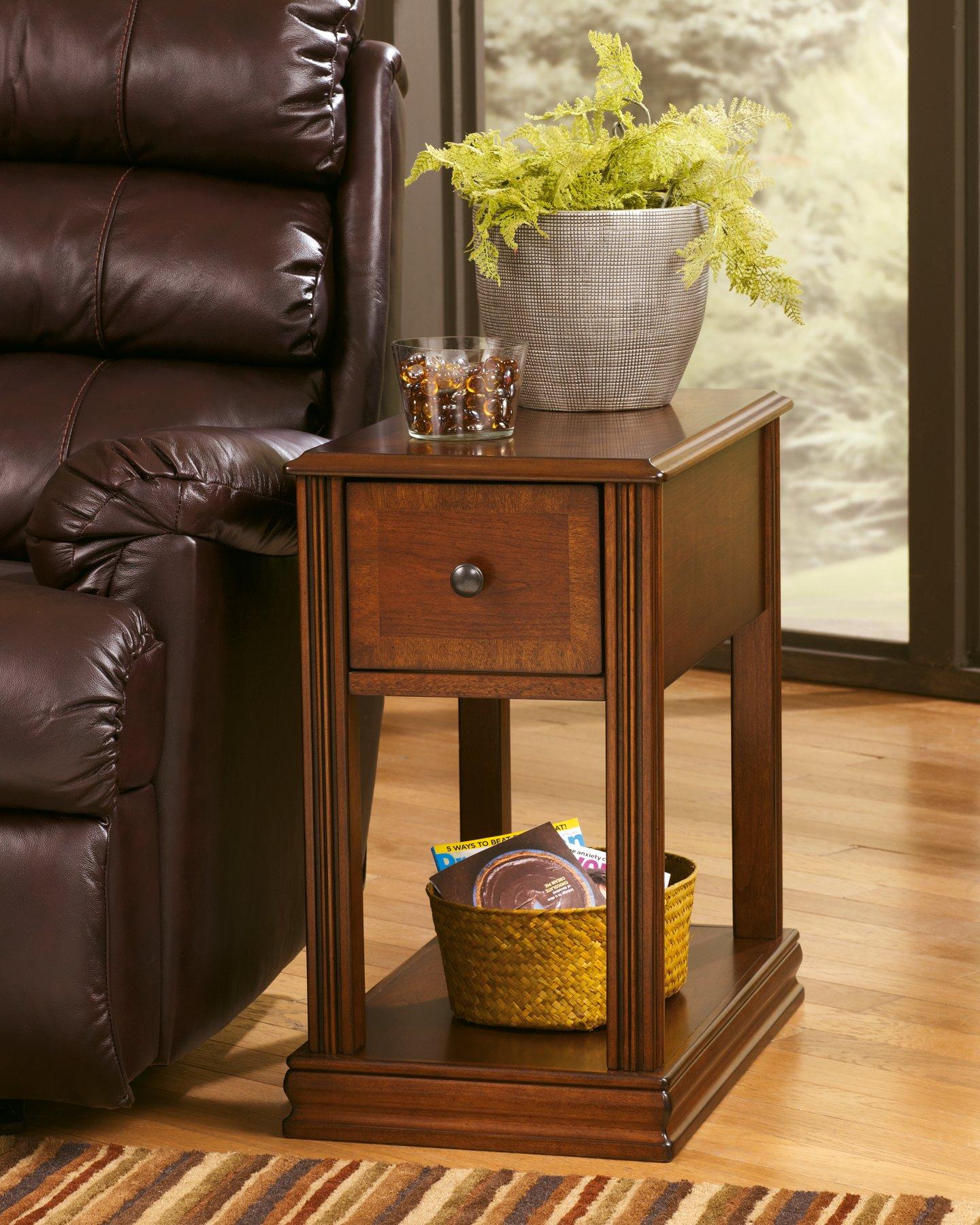 Breegin End Table Set - Romeo & Juliet Furniture (Warren,MI)