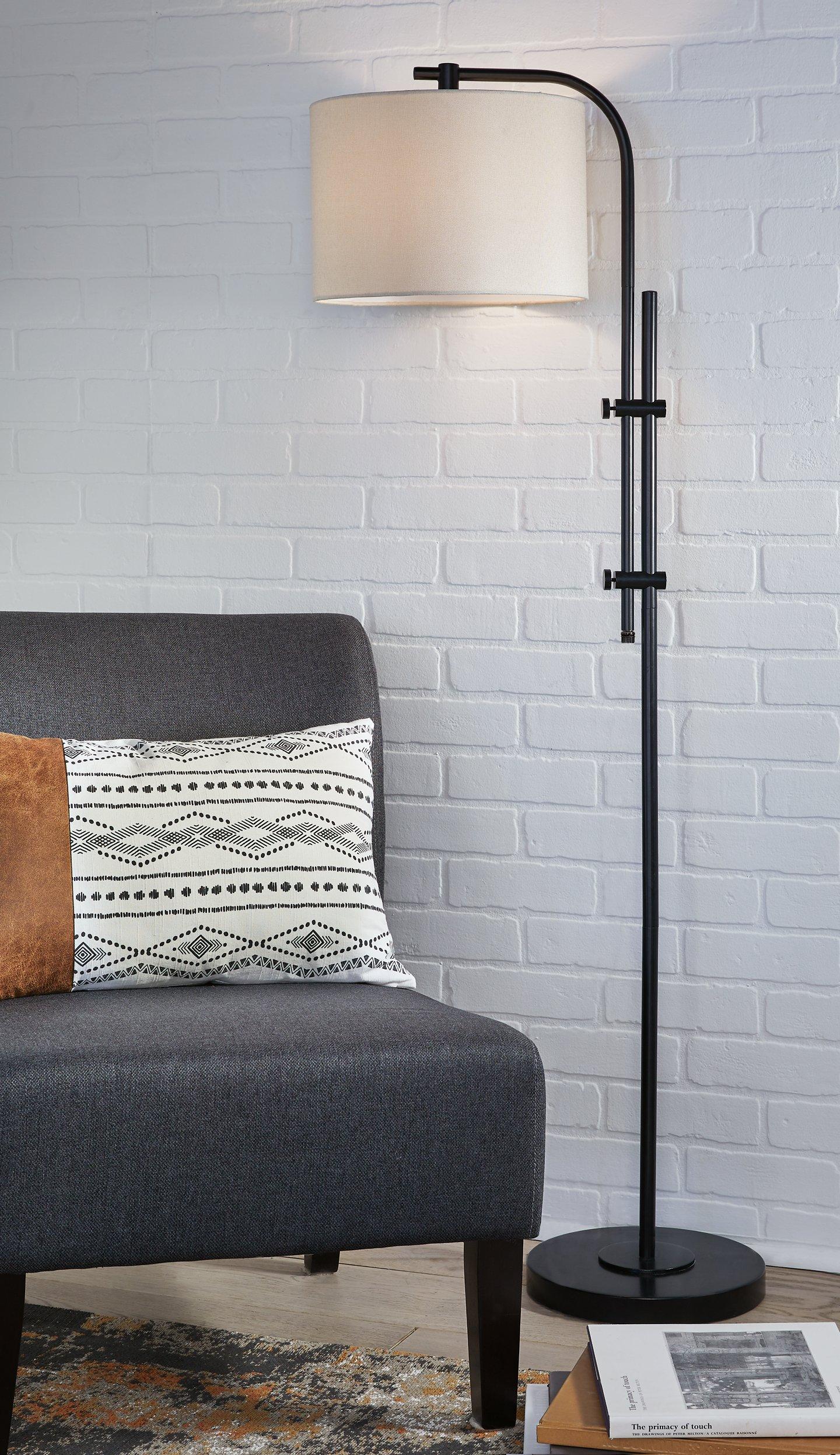 Baronvale Floor Lamp - Romeo & Juliet Furniture (Warren,MI)