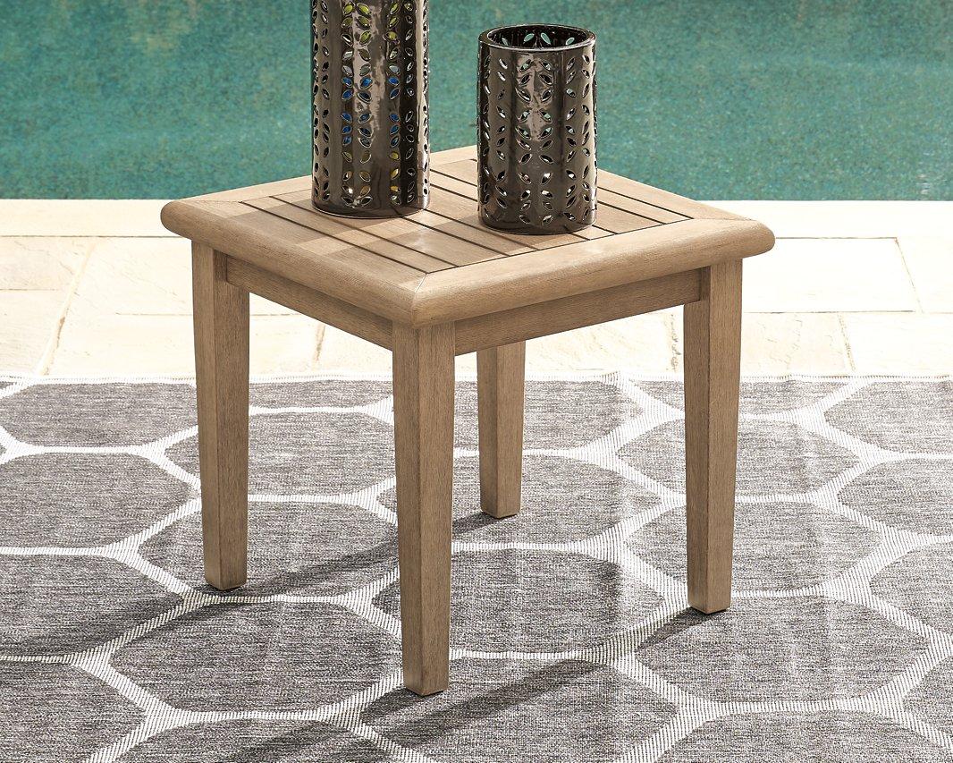 Gerianne End Table - Romeo & Juliet Furniture (Warren,MI)
