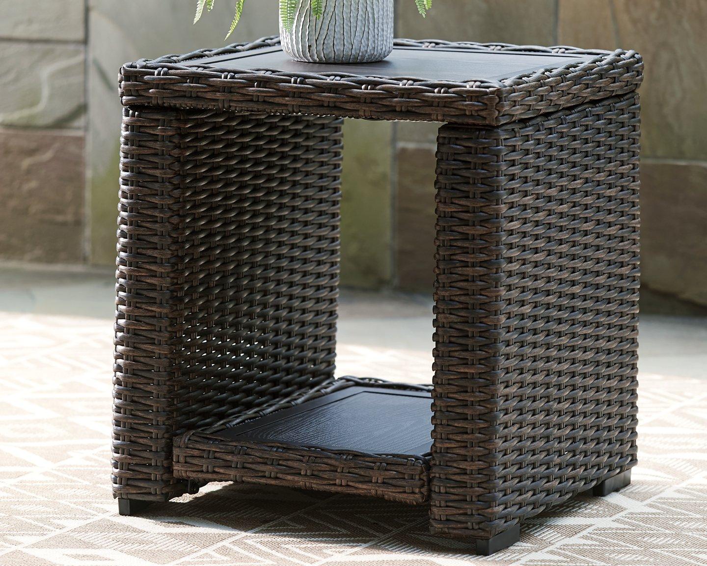 Grasson Lane End Table - Romeo & Juliet Furniture (Warren,MI)
