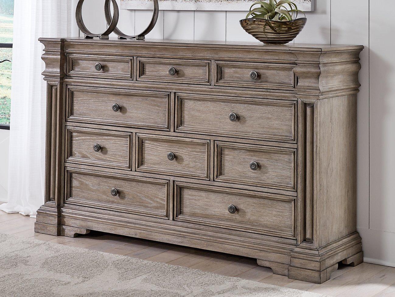Blairhurst Dresser - Romeo & Juliet Furniture (Warren,MI)