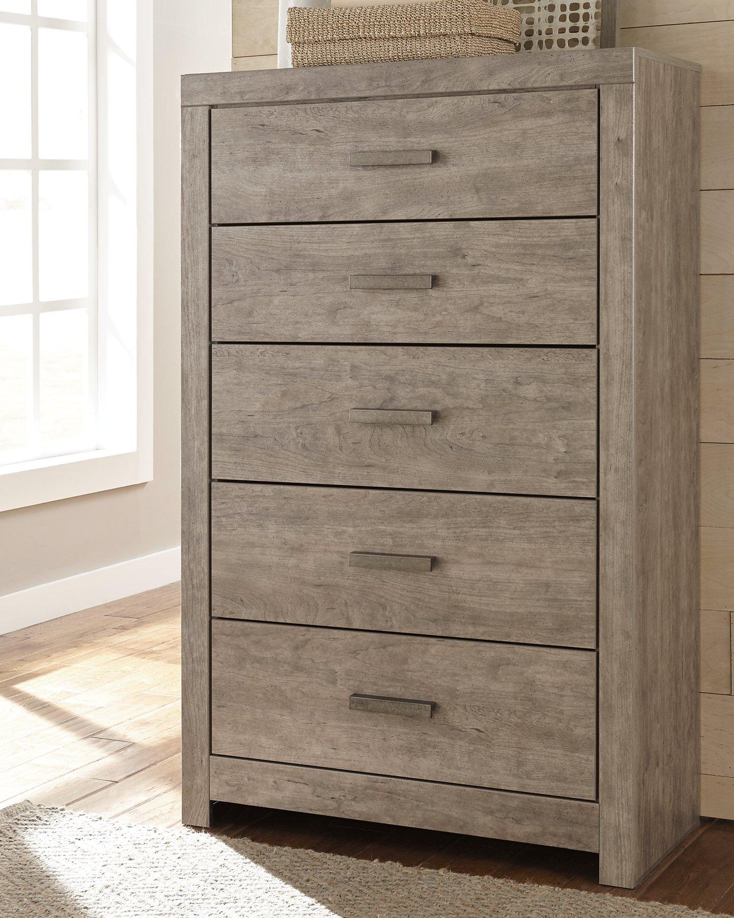 Culverbach Chest of Drawers - Romeo & Juliet Furniture (Warren,MI)