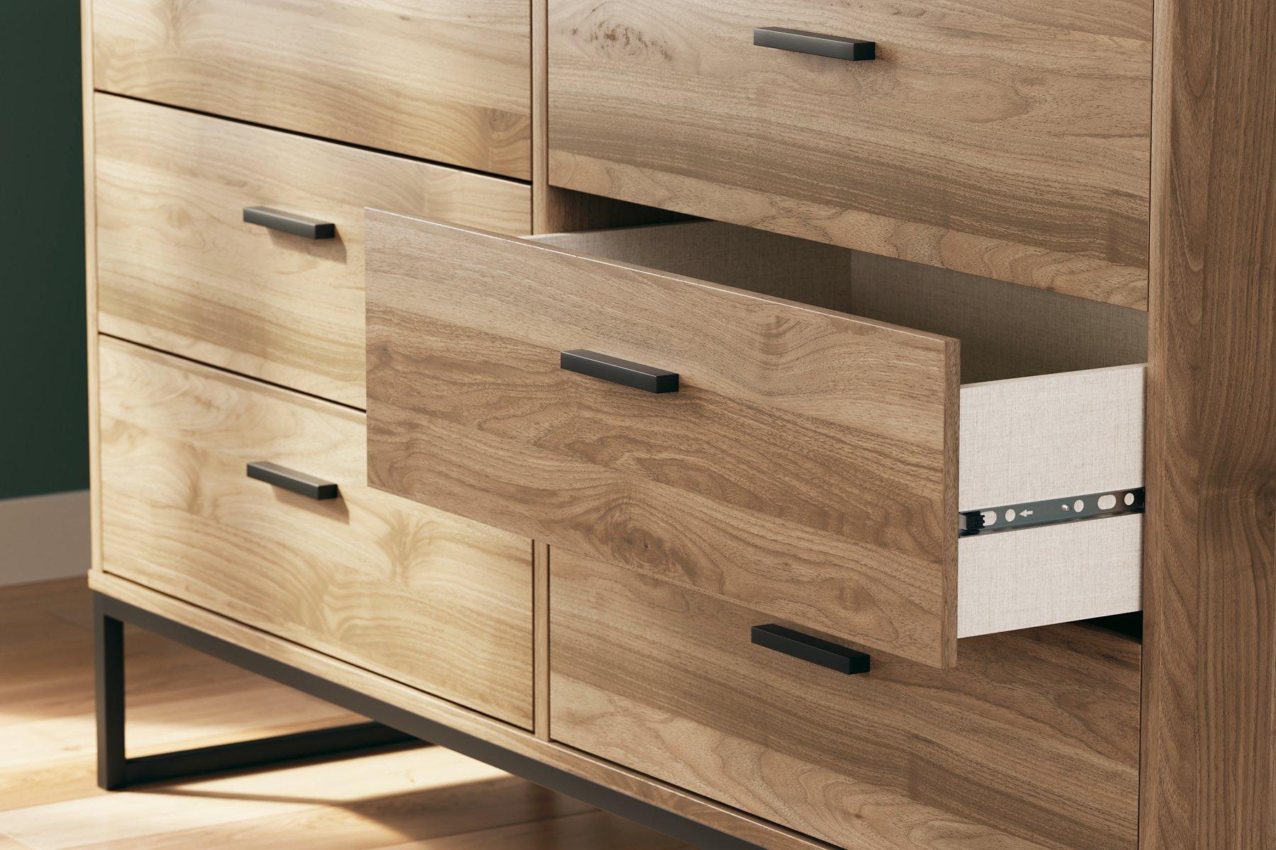 Deanlow Bedroom Package - Romeo & Juliet Furniture (Warren,MI)
