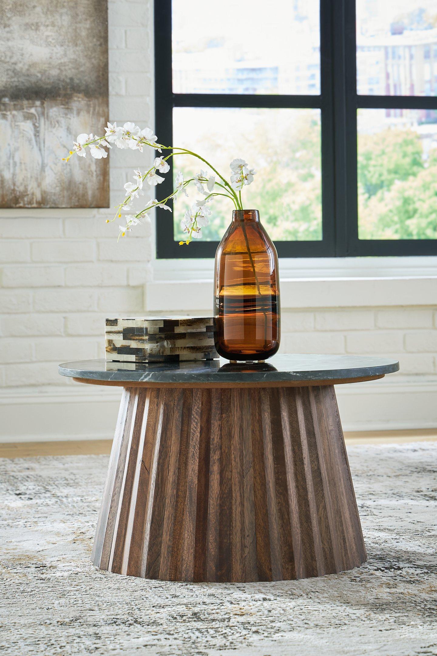 Ceilby Accent Coffee Table - Romeo & Juliet Furniture (Warren,MI)