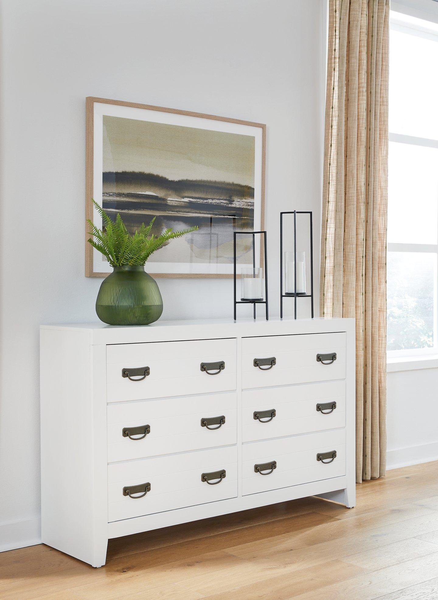 Binterglen Dresser - Romeo & Juliet Furniture (Warren,MI)