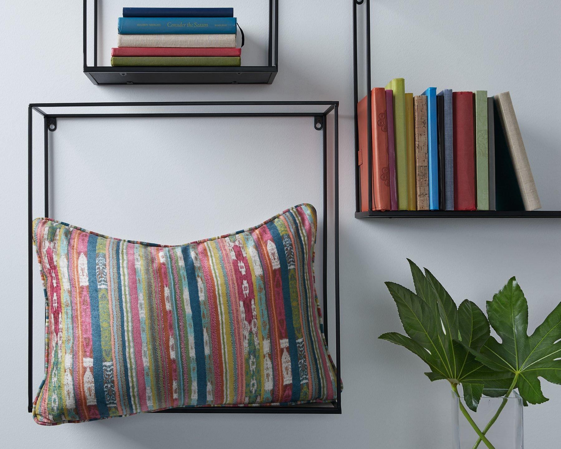 Orensburgh Pillow - Romeo & Juliet Furniture (Warren,MI)