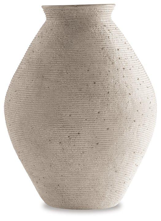 Hannela Vase - Romeo & Juliet Furniture (Warren,MI)