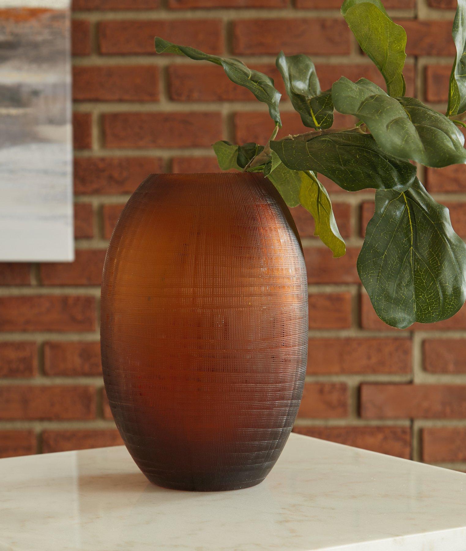 Embersen Vase - Romeo & Juliet Furniture (Warren,MI)