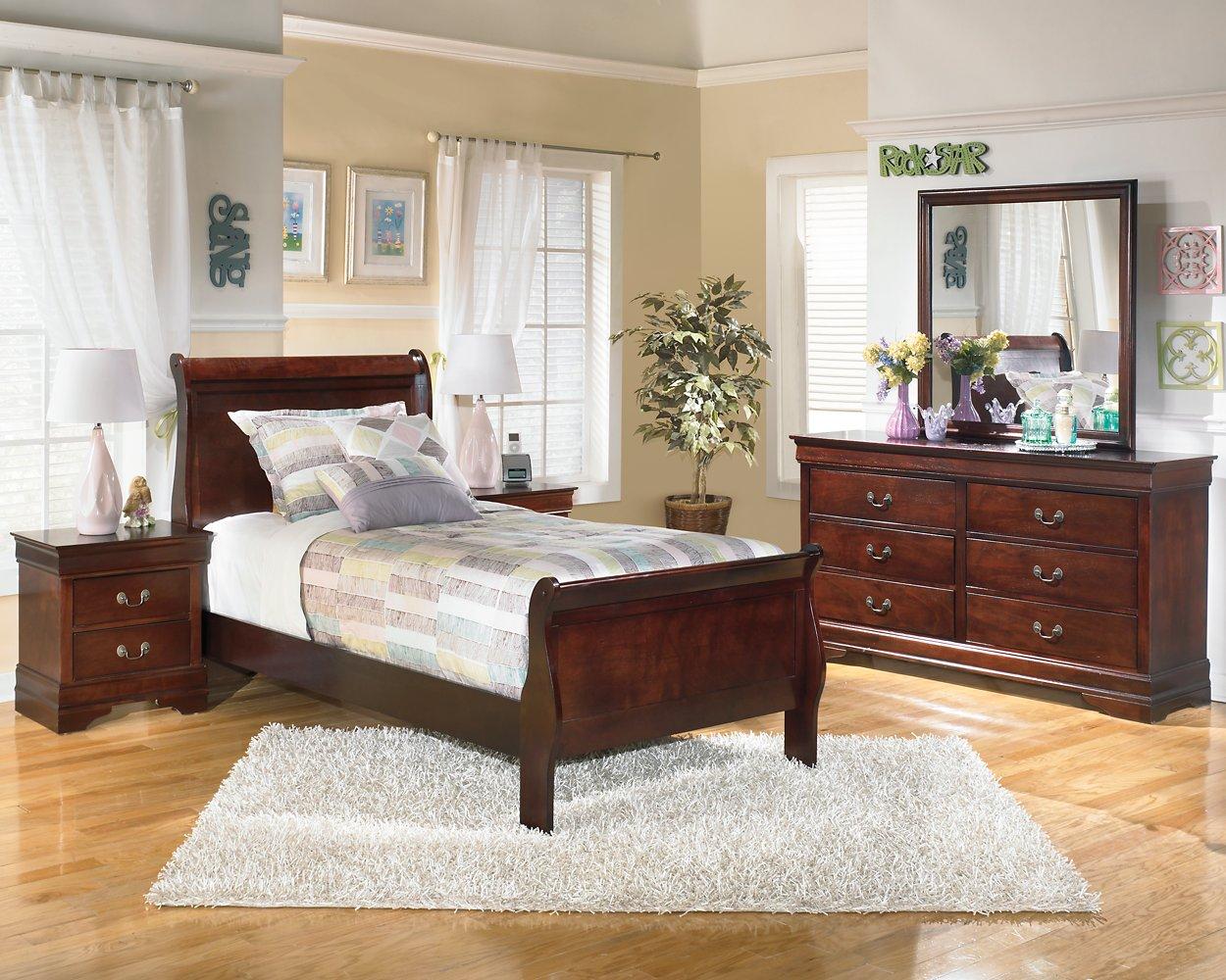 Alisdair Bedroom Set - Romeo & Juliet Furniture (Warren,MI)