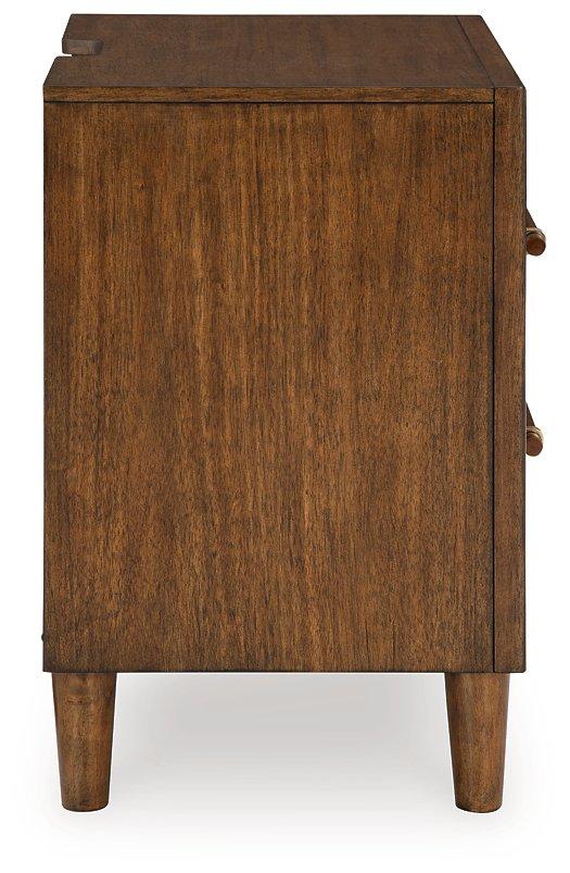 Lyncott Bedroom Set - Romeo & Juliet Furniture (Warren,MI)