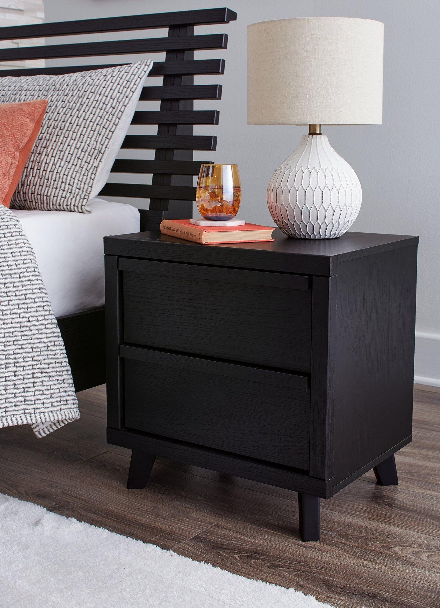Danziar Nightstand - Romeo & Juliet Furniture (Warren,MI)